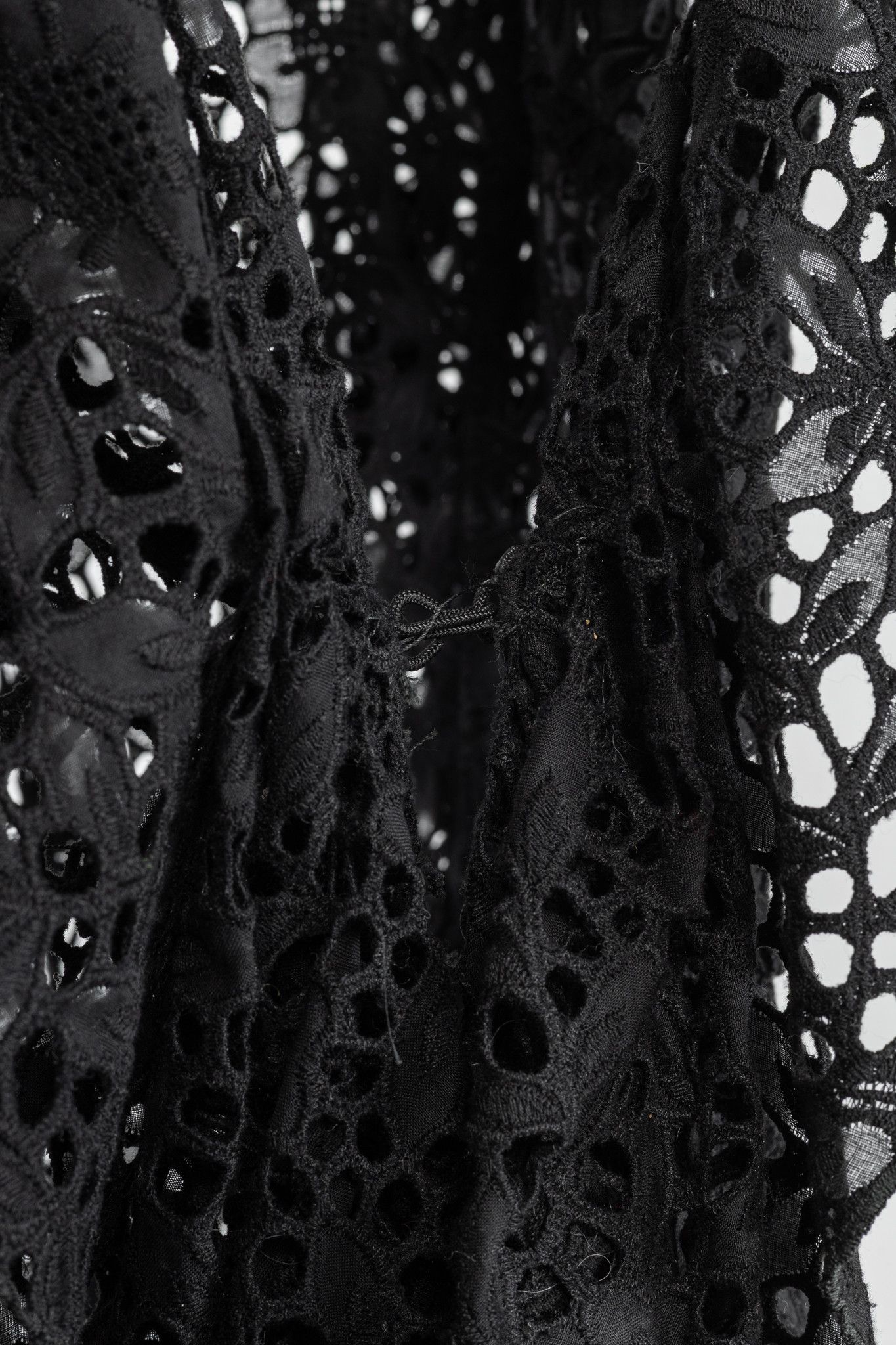 Oscar De La Renta Oscar de la Renta SS12 Runway Eyelet-Lace Ruffle Jacket Size M / US 6-8 / IT 42-44 - 8 Thumbnail