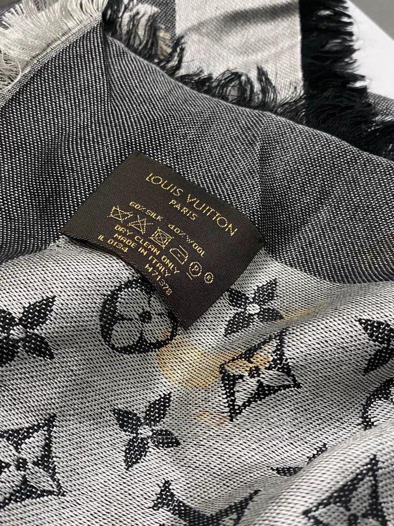 Louis Vuitton Louis Vuitton Shawl Scarf Size ONE SIZE - 4 Thumbnail