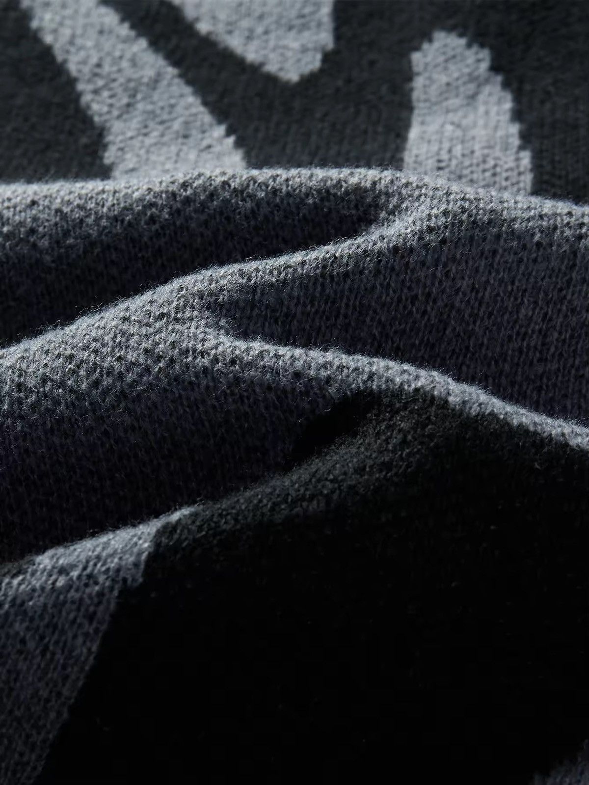 Other Knitted Jacquard Pattern Pullover Sweater Size US XL / EU 56 / 4 - 6 Thumbnail