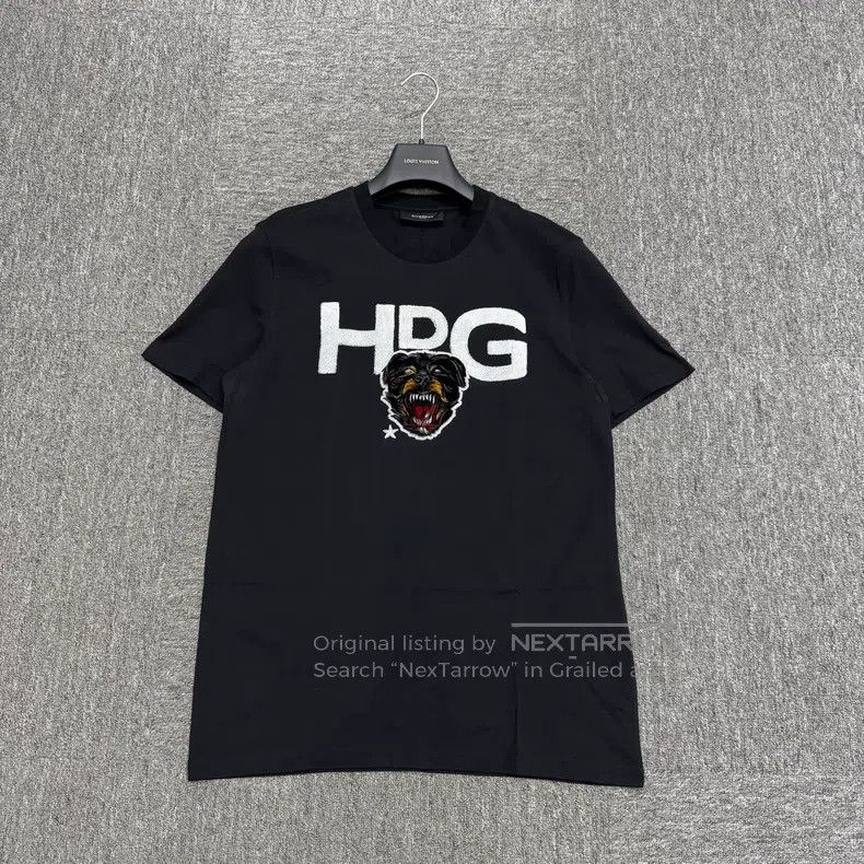 Givenchy Givenchy Flock Dog Head Short Sleeve Size: M Size US M / EU 48-50 / 2 - 1 Thumbnail
