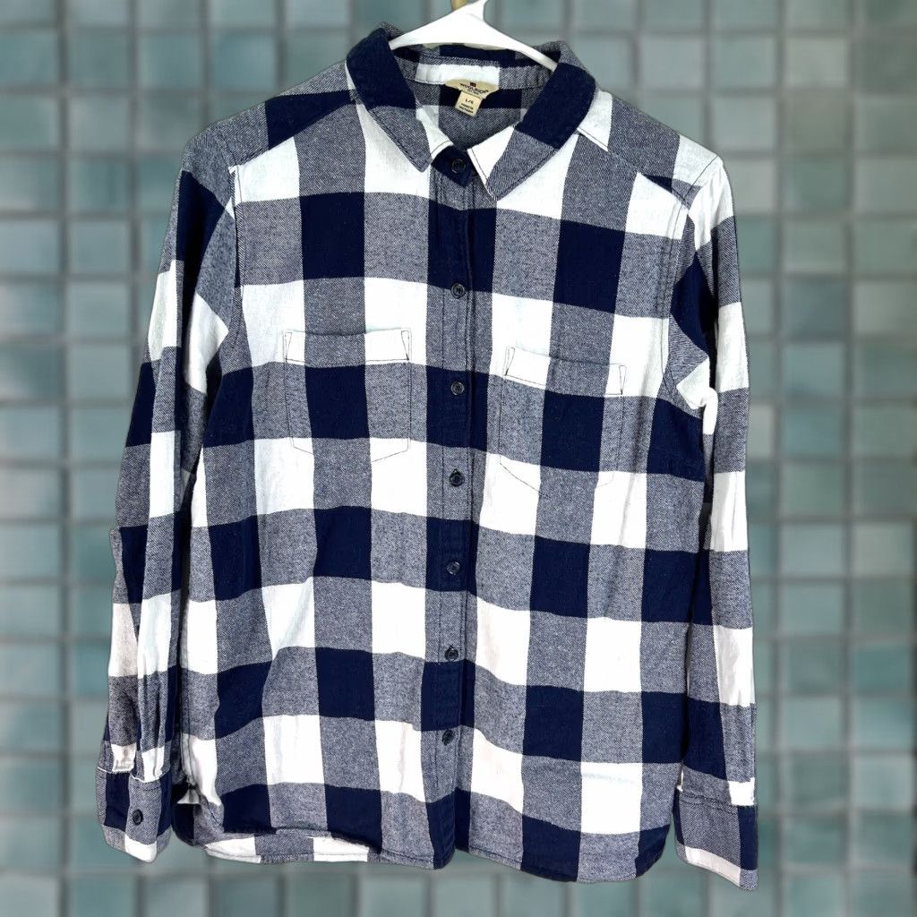 Vintage Woolrich Shirt Women L Blue Plaid Flannel Button-Up Long Sleeve 100% Cotton Size L / US 10 / IT 46 - 1 Thumbnail