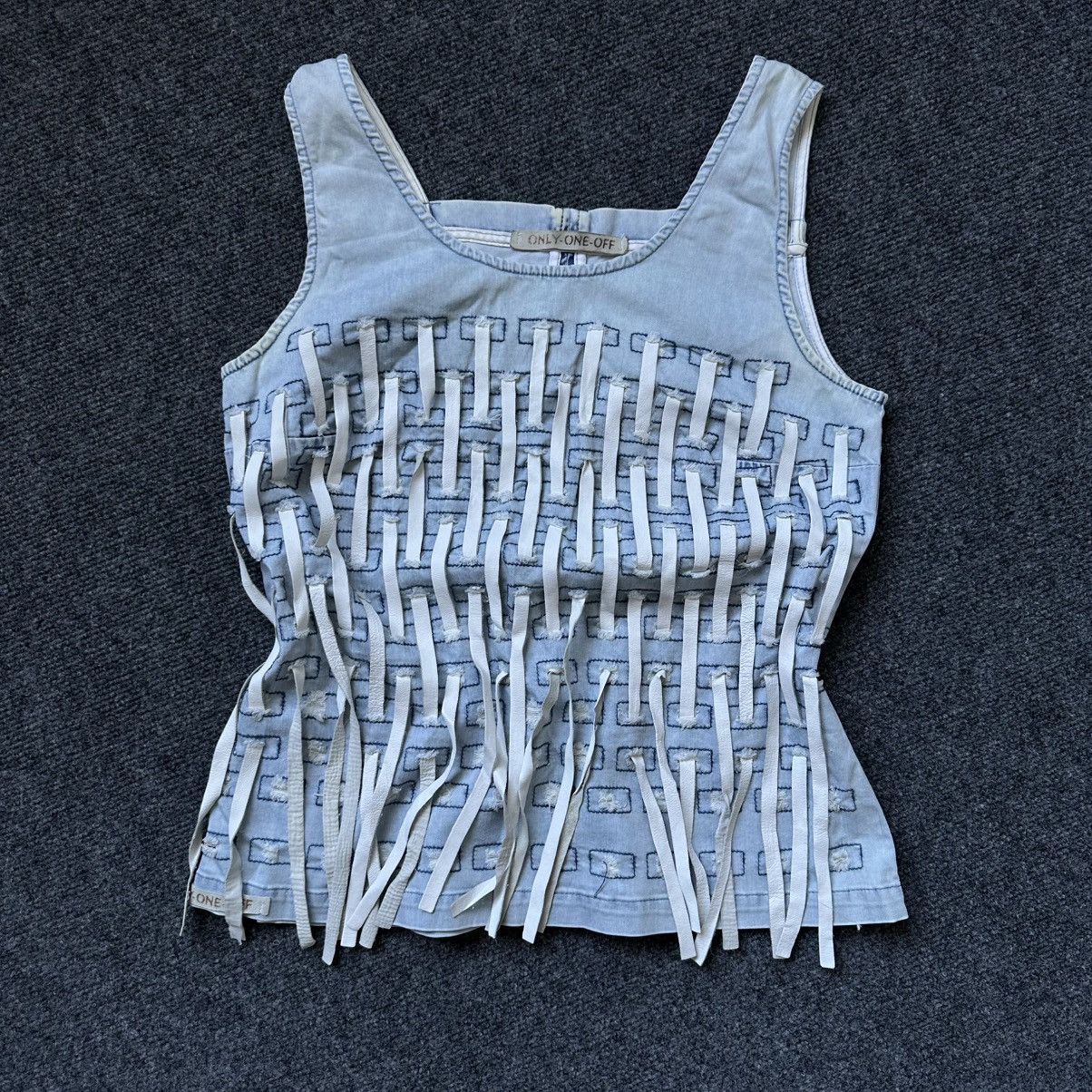 If Six Was Nine VTG Women’s Only One Of Tank Top Sleeveless Size M Y2K 00s Size M / US 6-8 / IT 42-44 - 3 Thumbnail