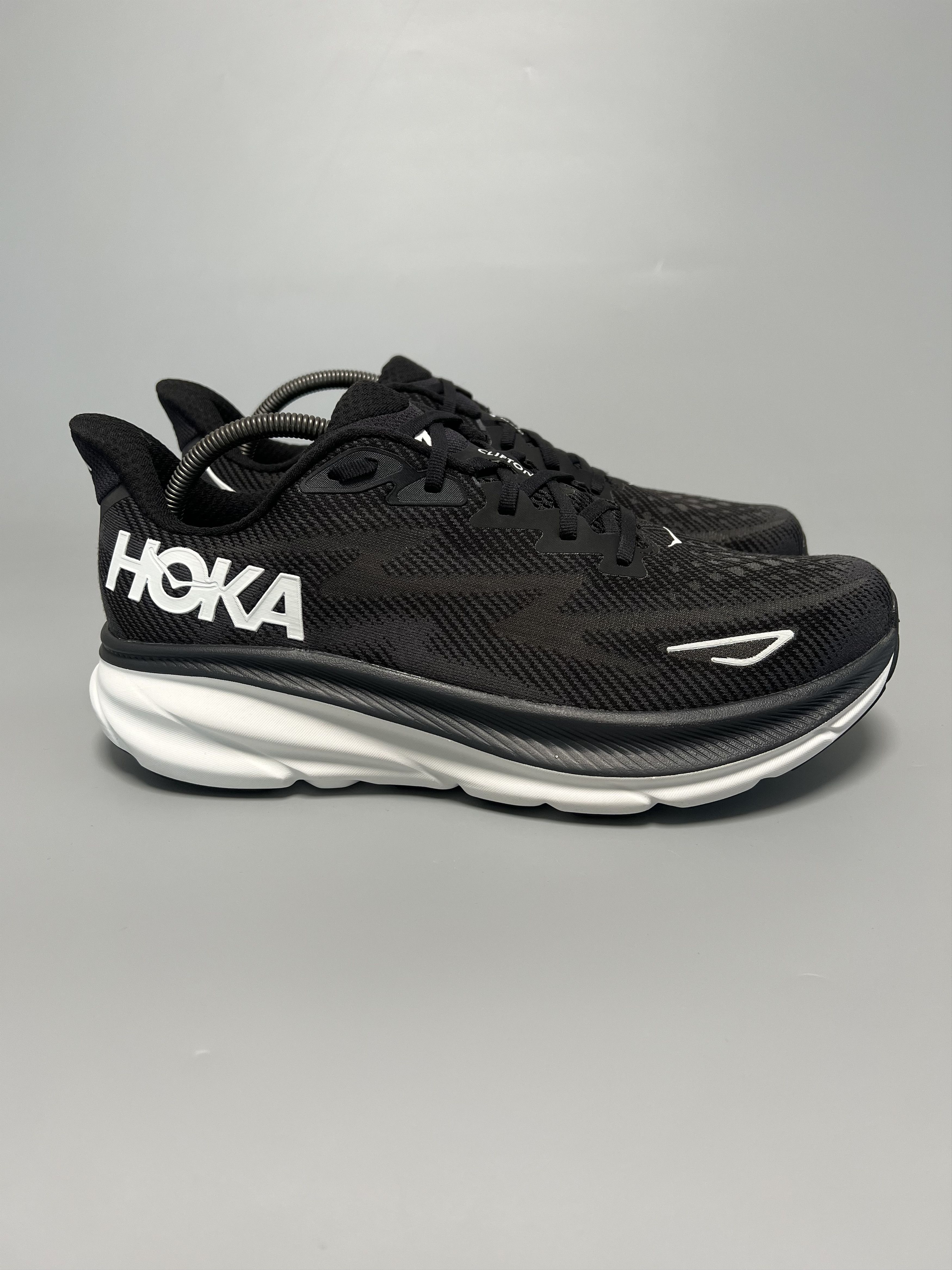 Hoka 11.5D Hoka One One Clifton 9 Running Shoes 1127895-BWHT Size US 11.5 / EU 44-45 - 1 Thumbnail