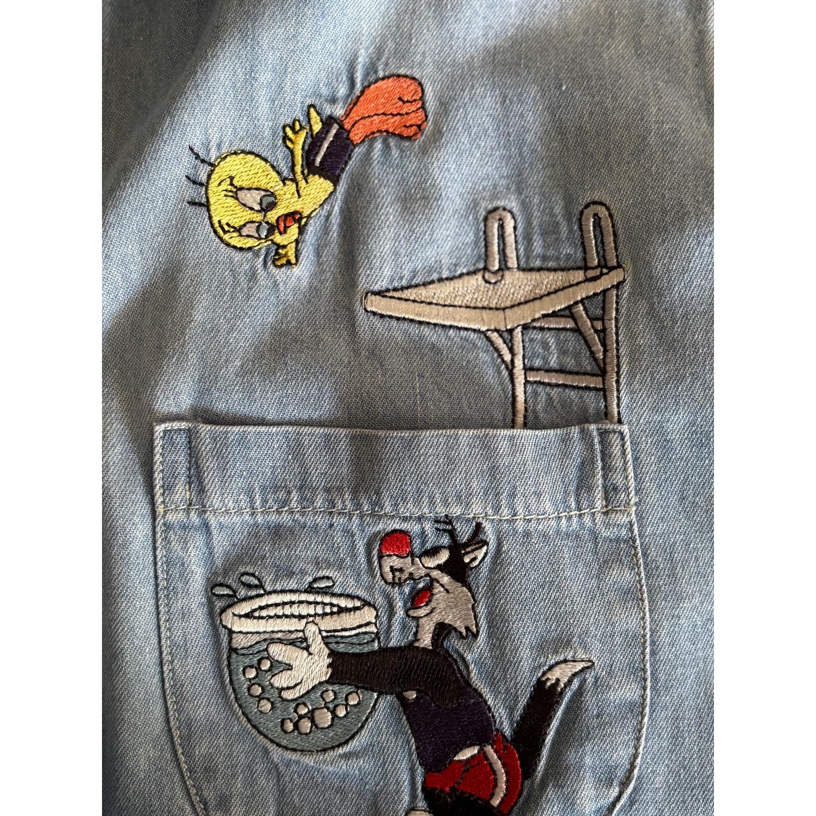 Warner Bros 1996 Warner Bros Denim Vest Tweety Sylvester Looney Archive Size US L / EU 52-54 / 3 - 5 Thumbnail