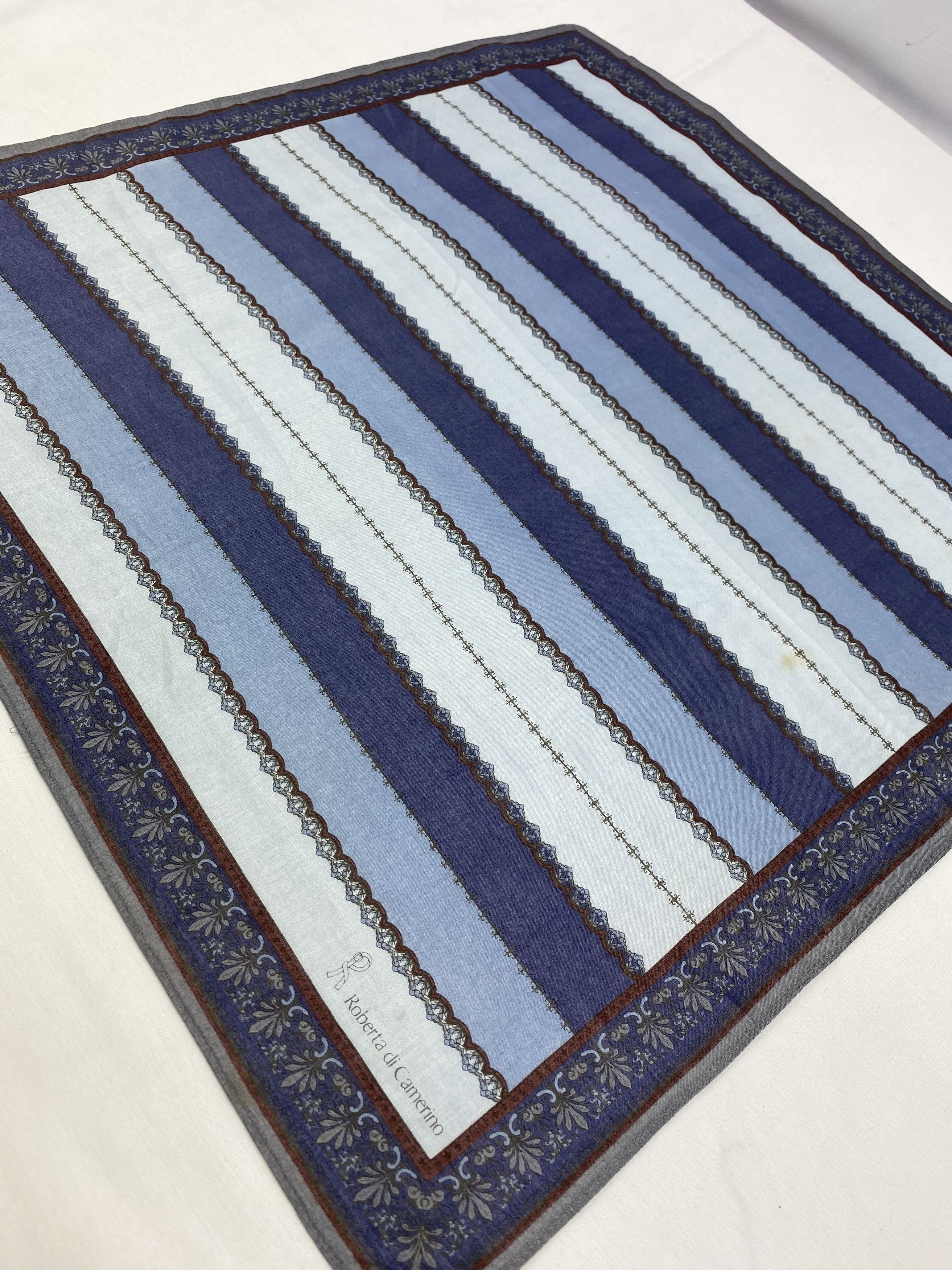 Roberta di Camerino × Vintage Roberta Di Camerino Handkerchief / Bandana / Neckerchief Size ONE SIZE - 4 Thumbnail