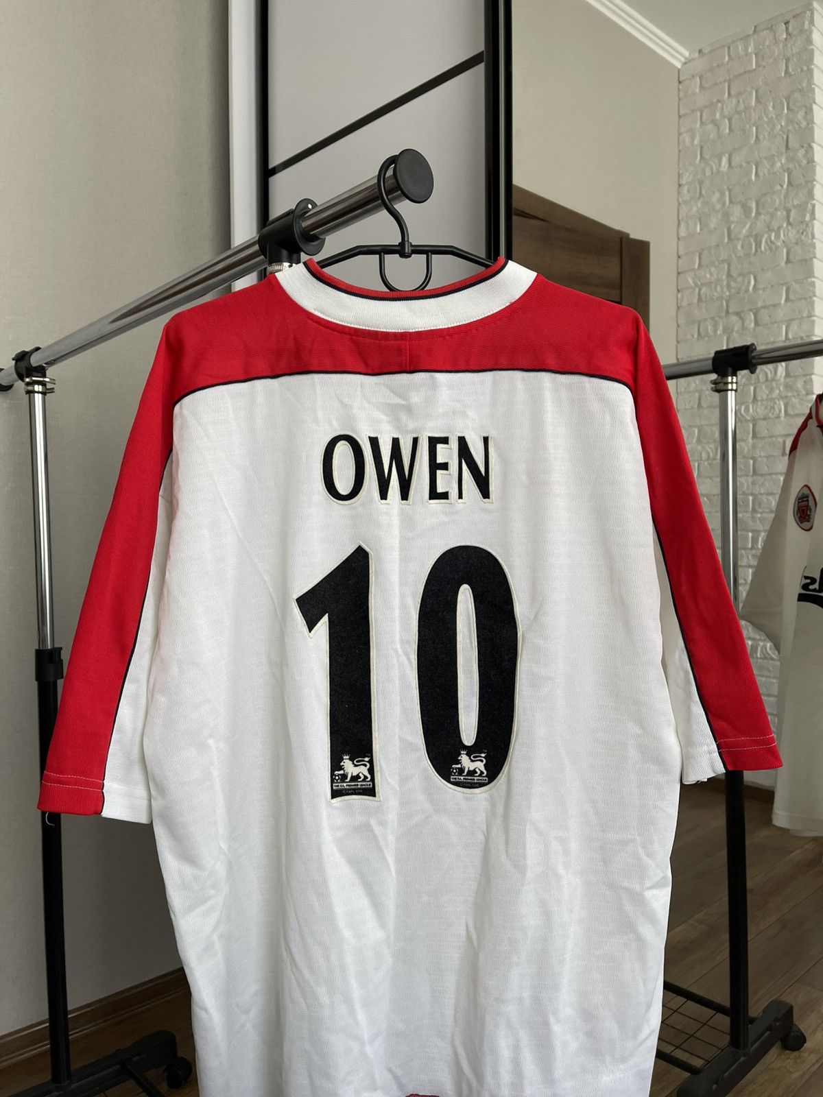 Reebok 1998/1999 Reebok Liverpool Owen Vintage Soccer Jersey Tee Size US XL / EU 56 / 4 - 4 Thumbnail