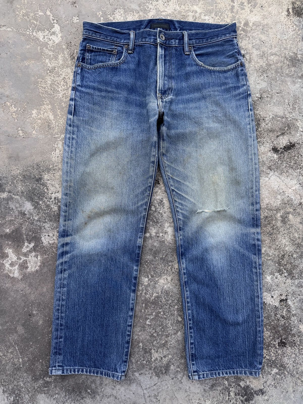 Uniqlo Vintage Uniqlo Distressed Jeans Size US 34 / EU 50 - 1 Thumbnail