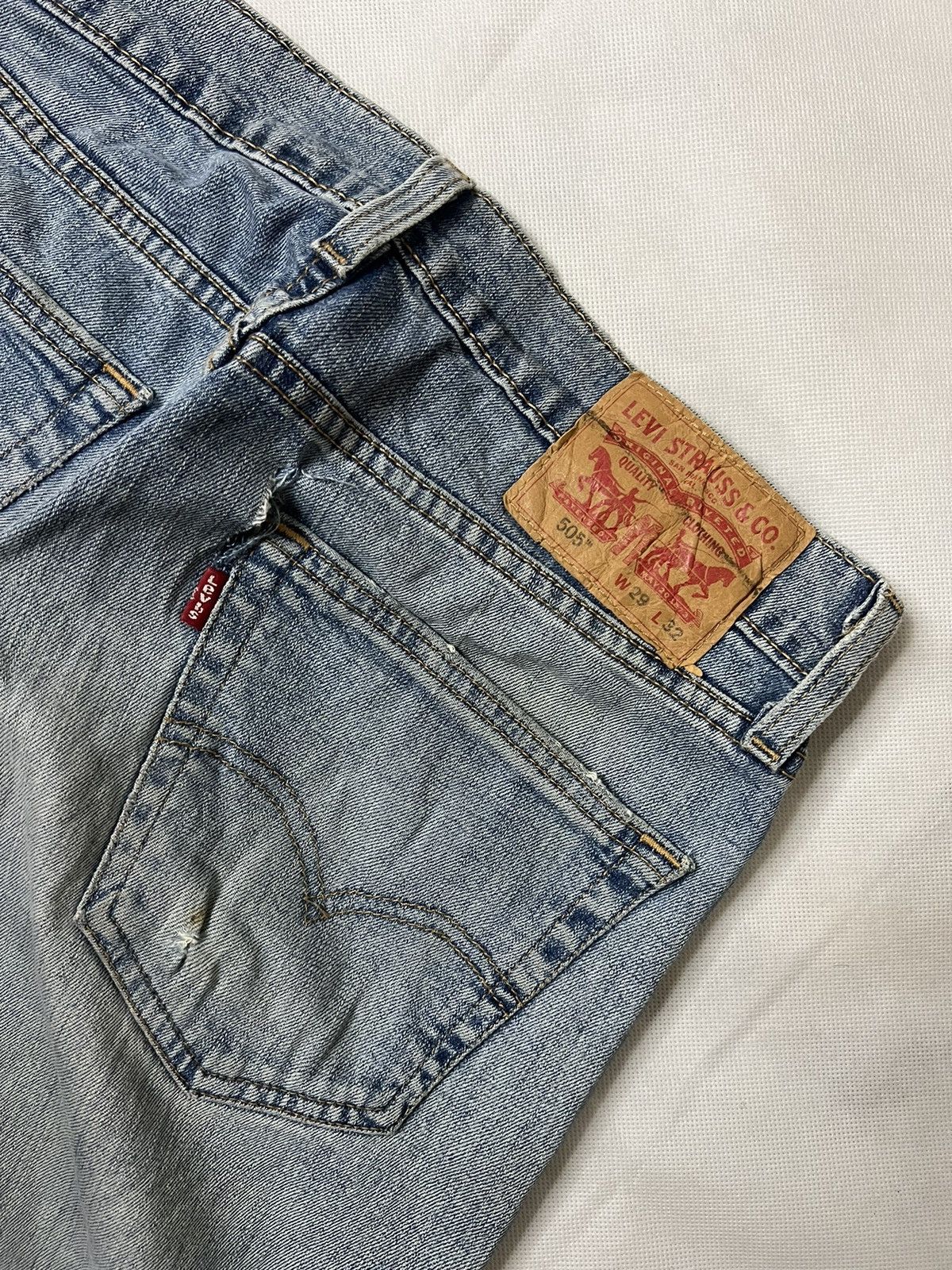 Levi's Vintage Levis 505 Blue Wash Distressed Denim Size US 30 / EU 46 - 11 Thumbnail
