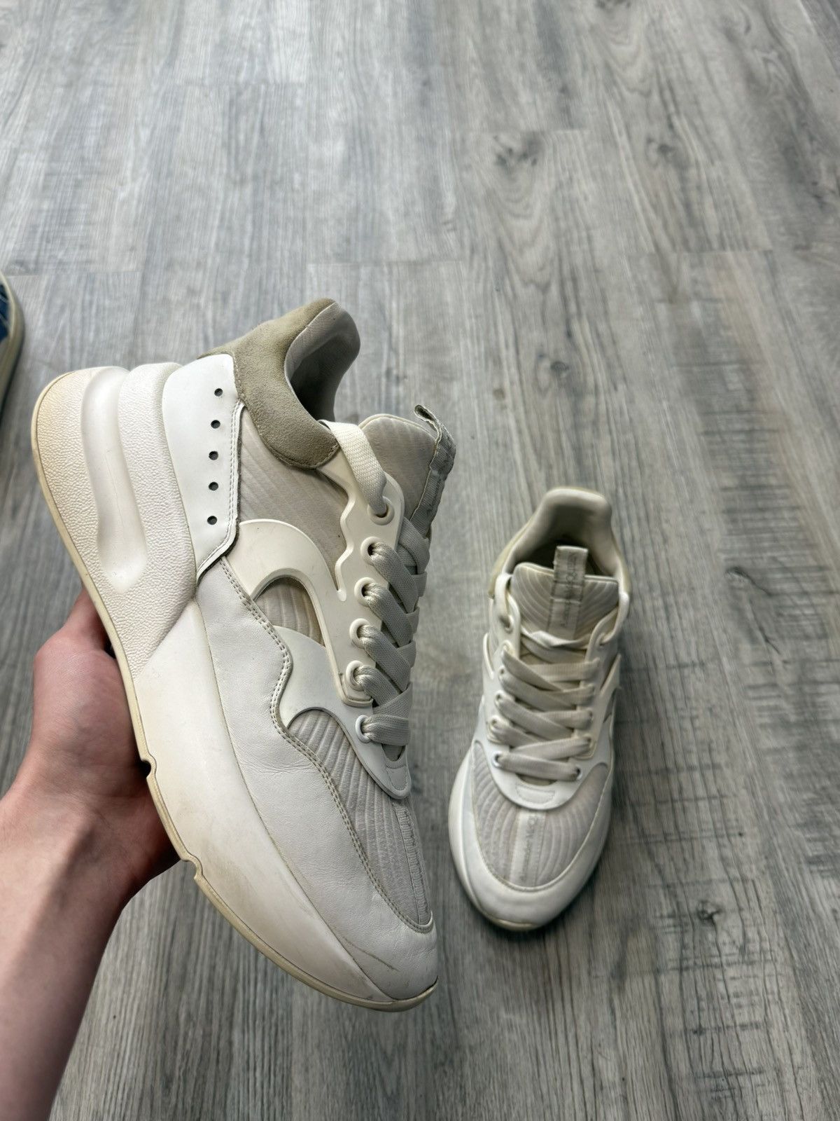 Alexander McQueen Alexander Mcqueen - Oversized Runner Sneakers (White) Size US 11 / EU 44 - 1 Thumbnail