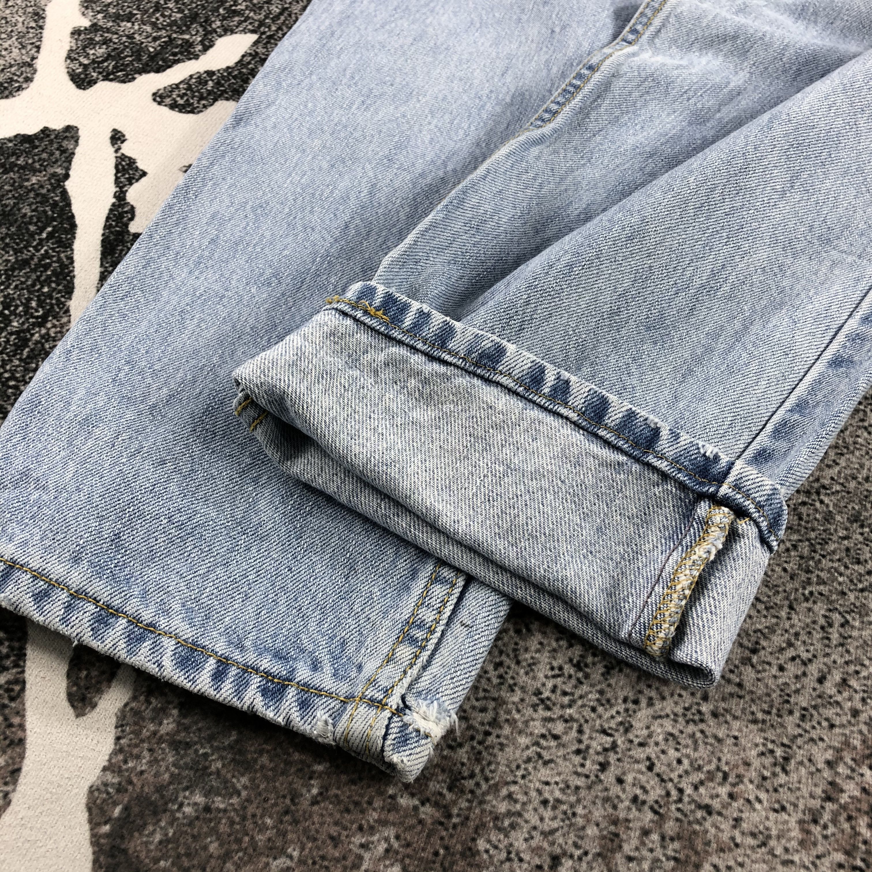 Levi's Vintage Levis 550 Jeans Medium Wash Denim KJ844 Size US 32 / EU 48 - 7 Thumbnail