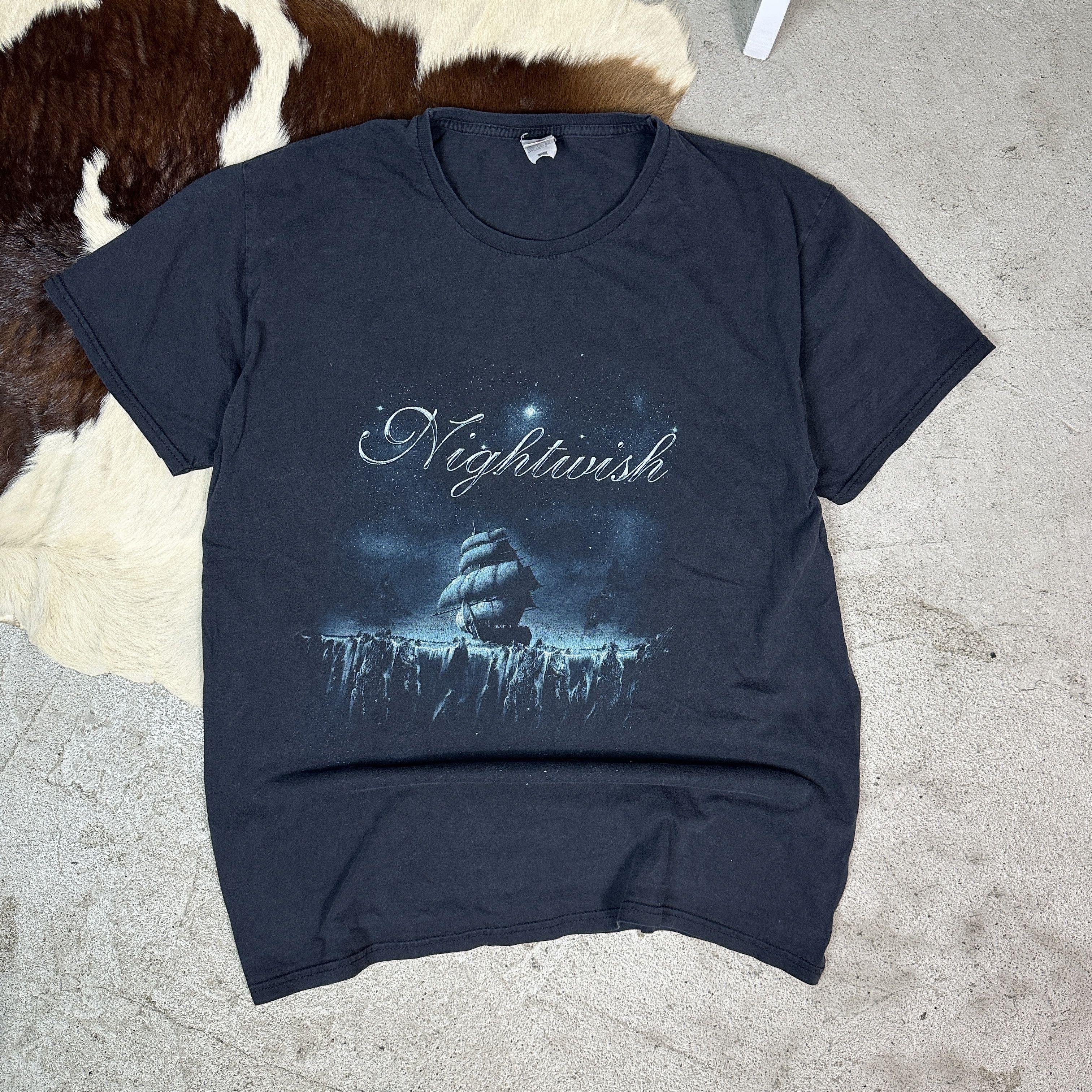 Vintage Vintage Nightwish T-shirt Size US L / EU 52-54 / 3 - 1 Thumbnail