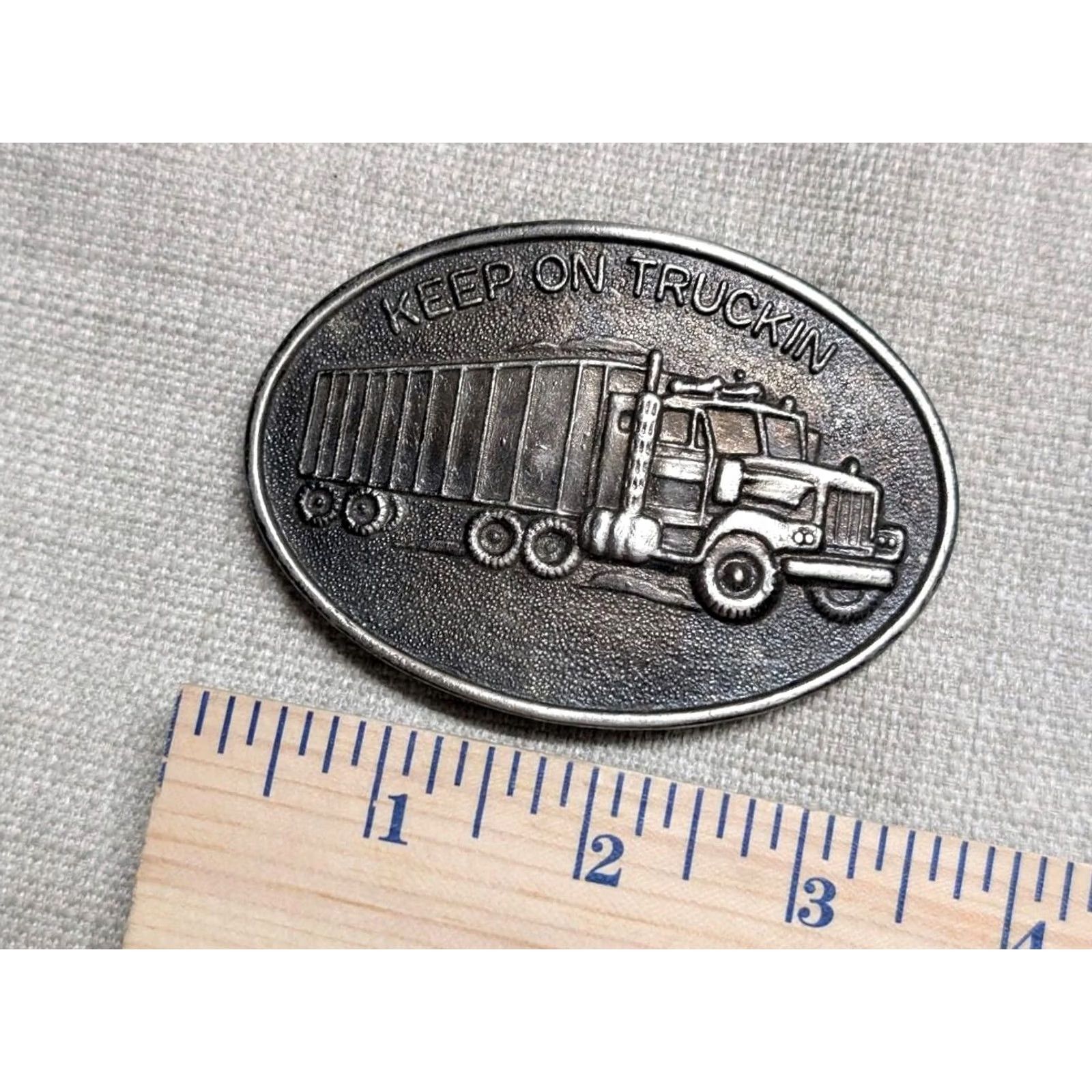 Vintage VINTAGE belt buckle TRUCKER belt Buckle Men Brass western KEEP ON TRUCKING 2.5" x 3.5" fits 1.75" USA Canada Mens Size ONE SIZE - 4 Thumbnail