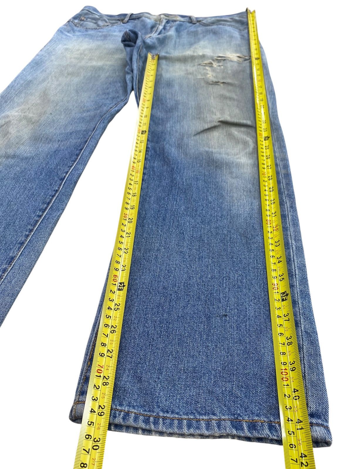 Japanese Brand Japanese Brand Faded Wash Distressed Style Loose Jeans Size US 35 - 12 Thumbnail