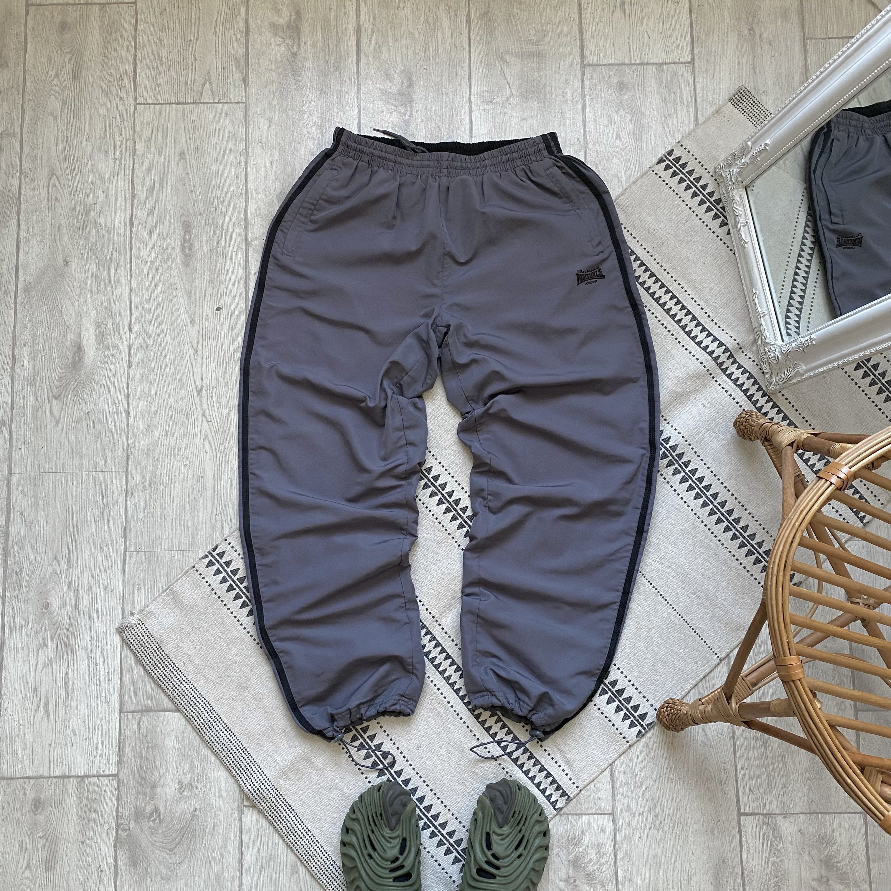 Lonsdale 🦣 Vintage Lonsdale Nylon track pants baggy Y2K Nike style Size US 34 / EU 50 - 1 Thumbnail