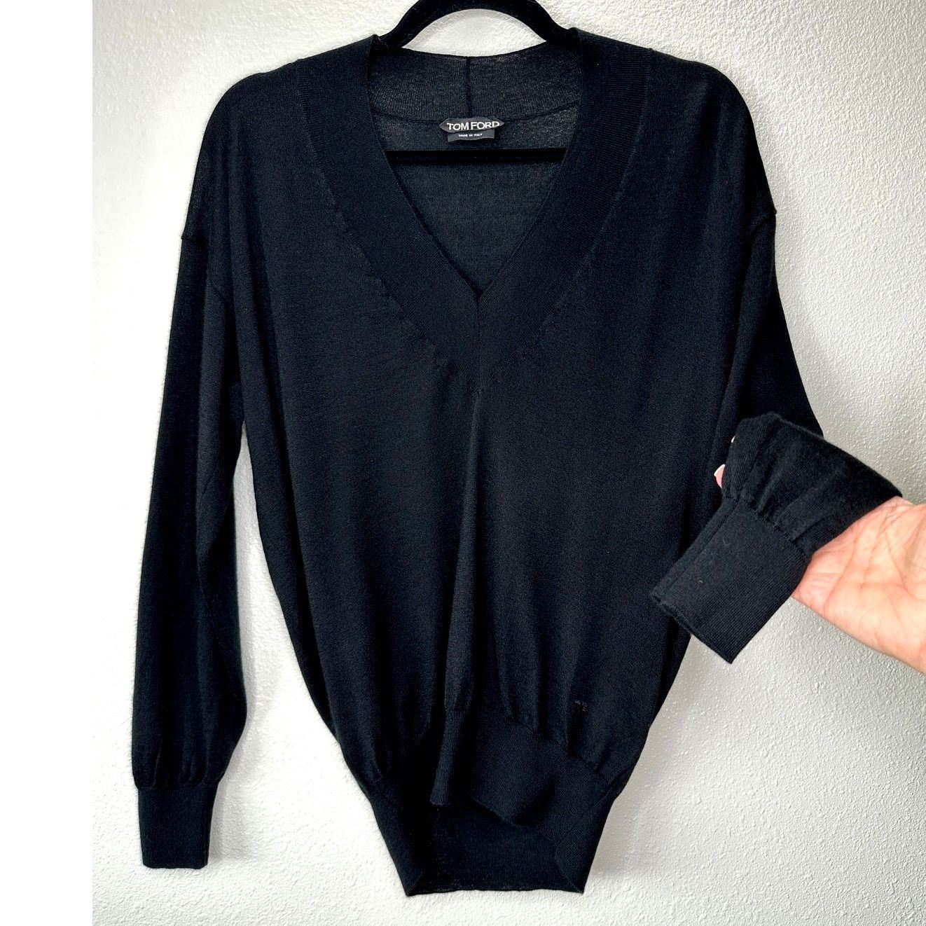 Tom Ford Tom Ford Black V-Neck Long Sleeve Cashmere Silk Sweater S Size S / US 4 / IT 40 - 2 Thumbnail