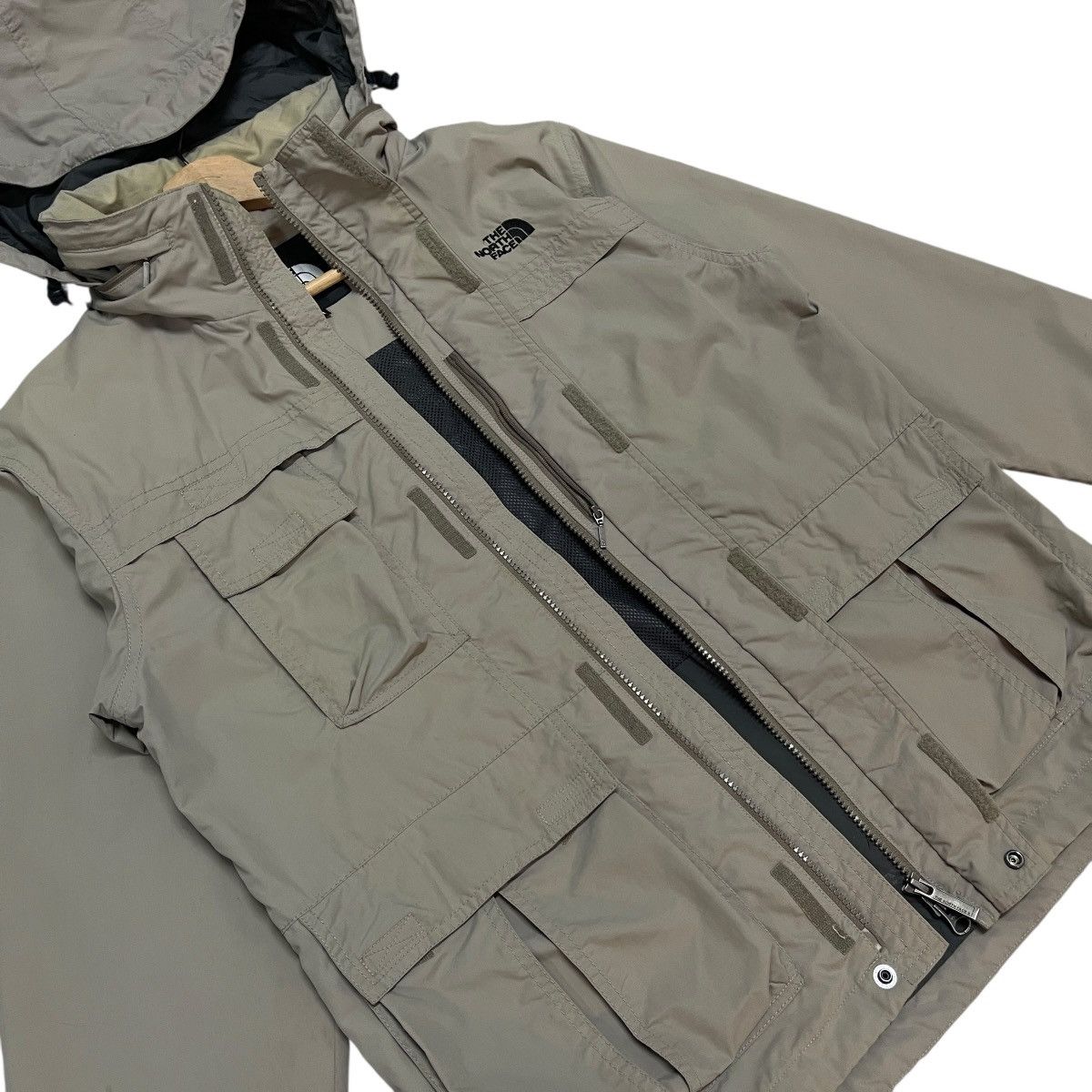 The North Face The North Face Multipocket Windbreaker Jacket Size US M / EU 48-50 / 2 - 12 Thumbnail