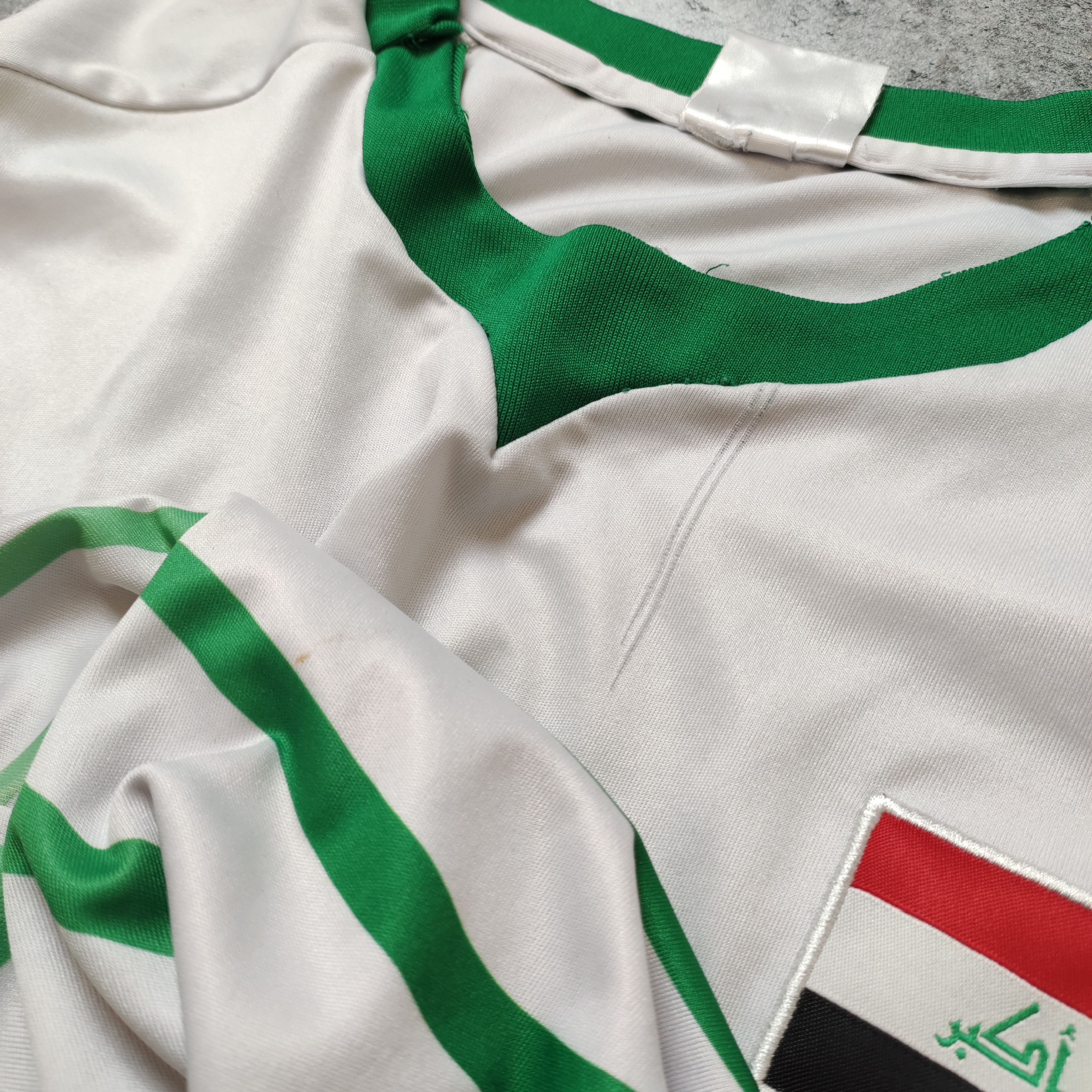 Vintage RARE Football Soccer Iraq 2013 Home Jersey Size US L / EU 52-54 / 3 - 5 Thumbnail