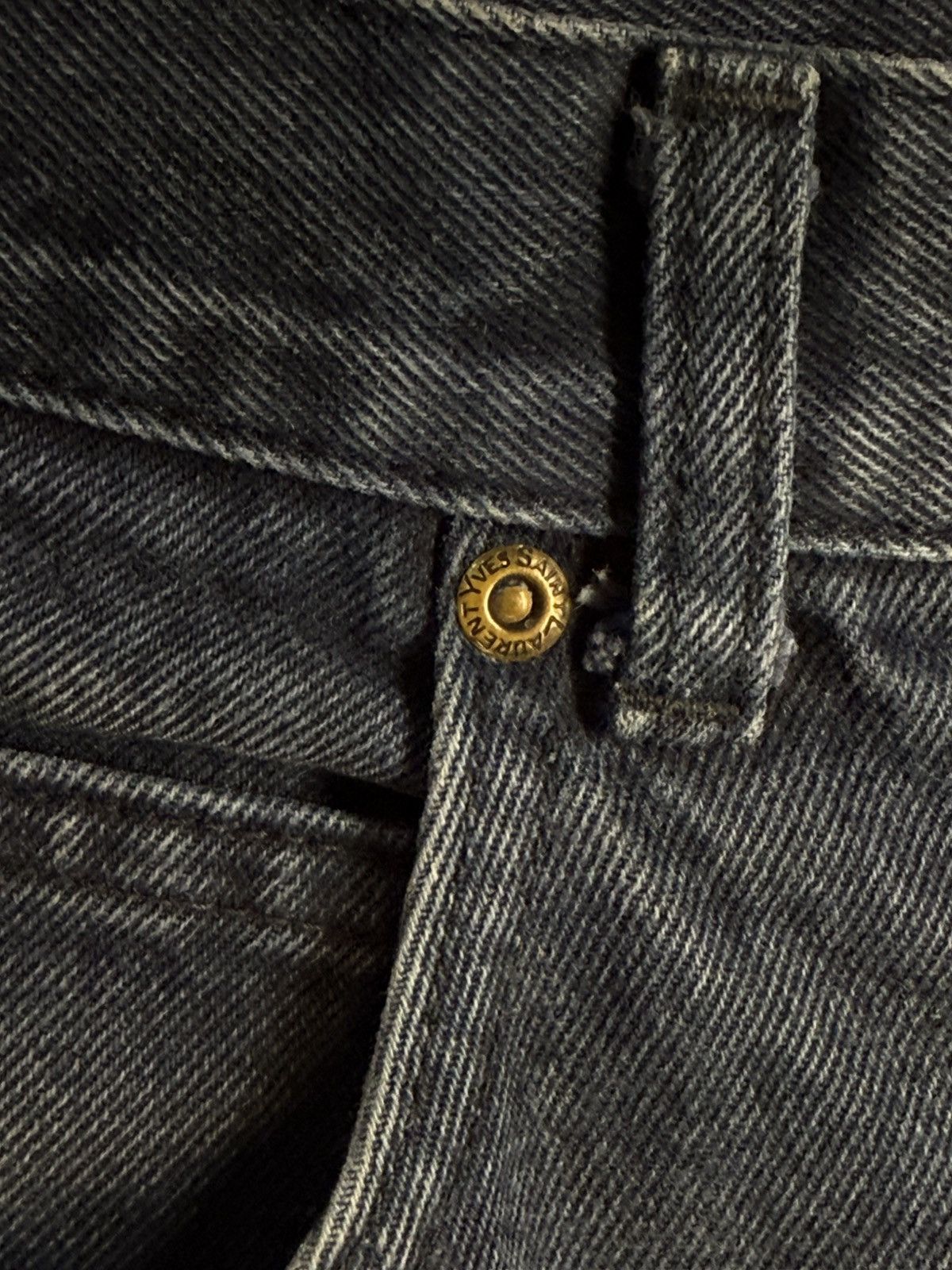Yves Saint Laurent 90s 34x34 Vintage YSL Jeans Denim Pants Metal Logo Selvedge Size US 34 / EU 50 - 10 Thumbnail