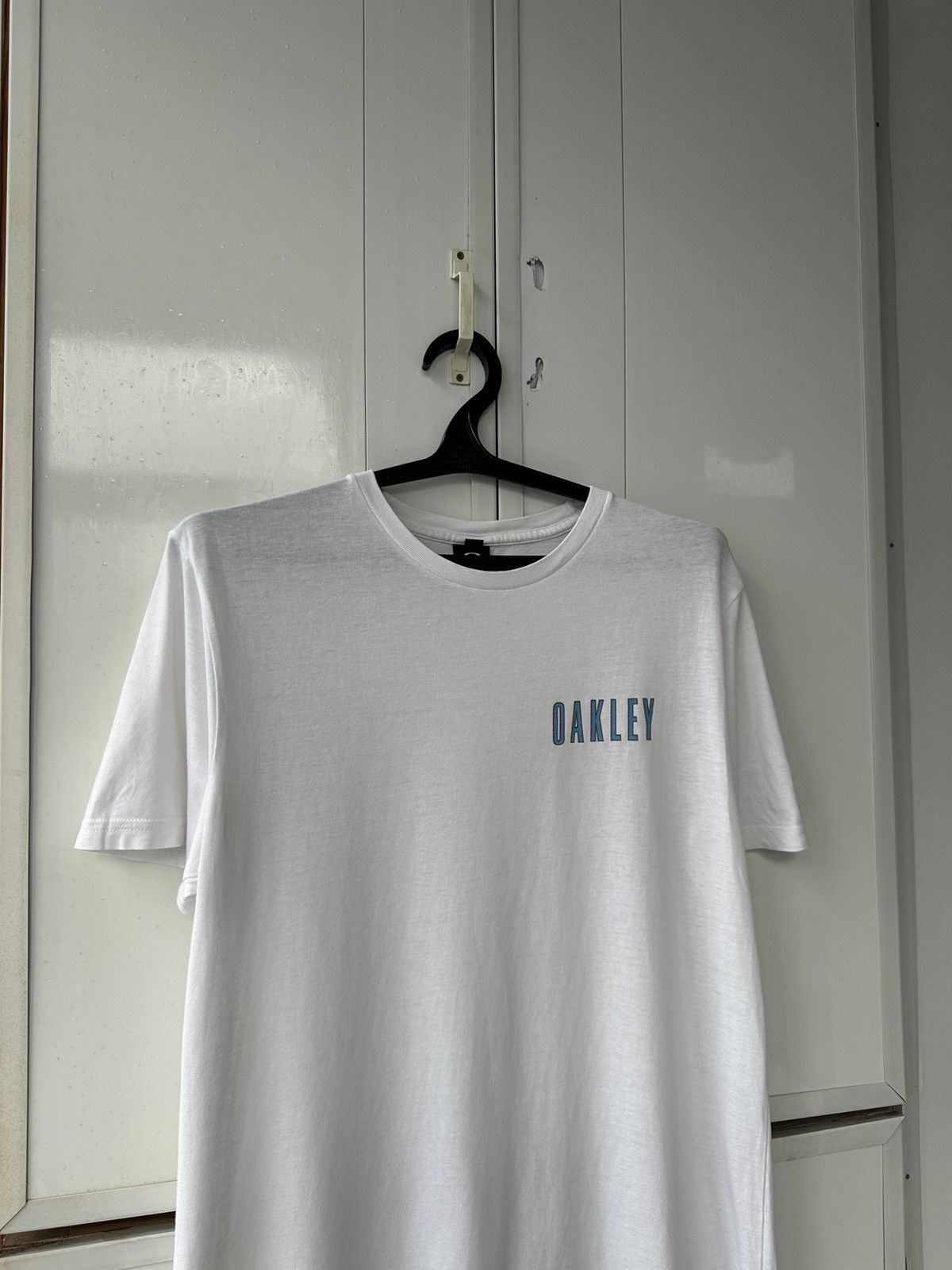 Oakley Vintage Oakley T-shirt Streetwear logo Style Size US M / EU 48-50 / 2 - 4 Thumbnail
