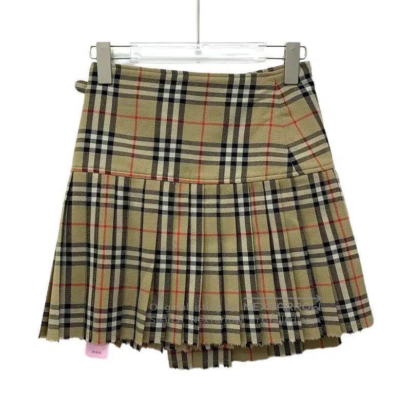 Burberry Burberry Brown Wool Women's Skirt. Size 23" - 2 Thumbnail