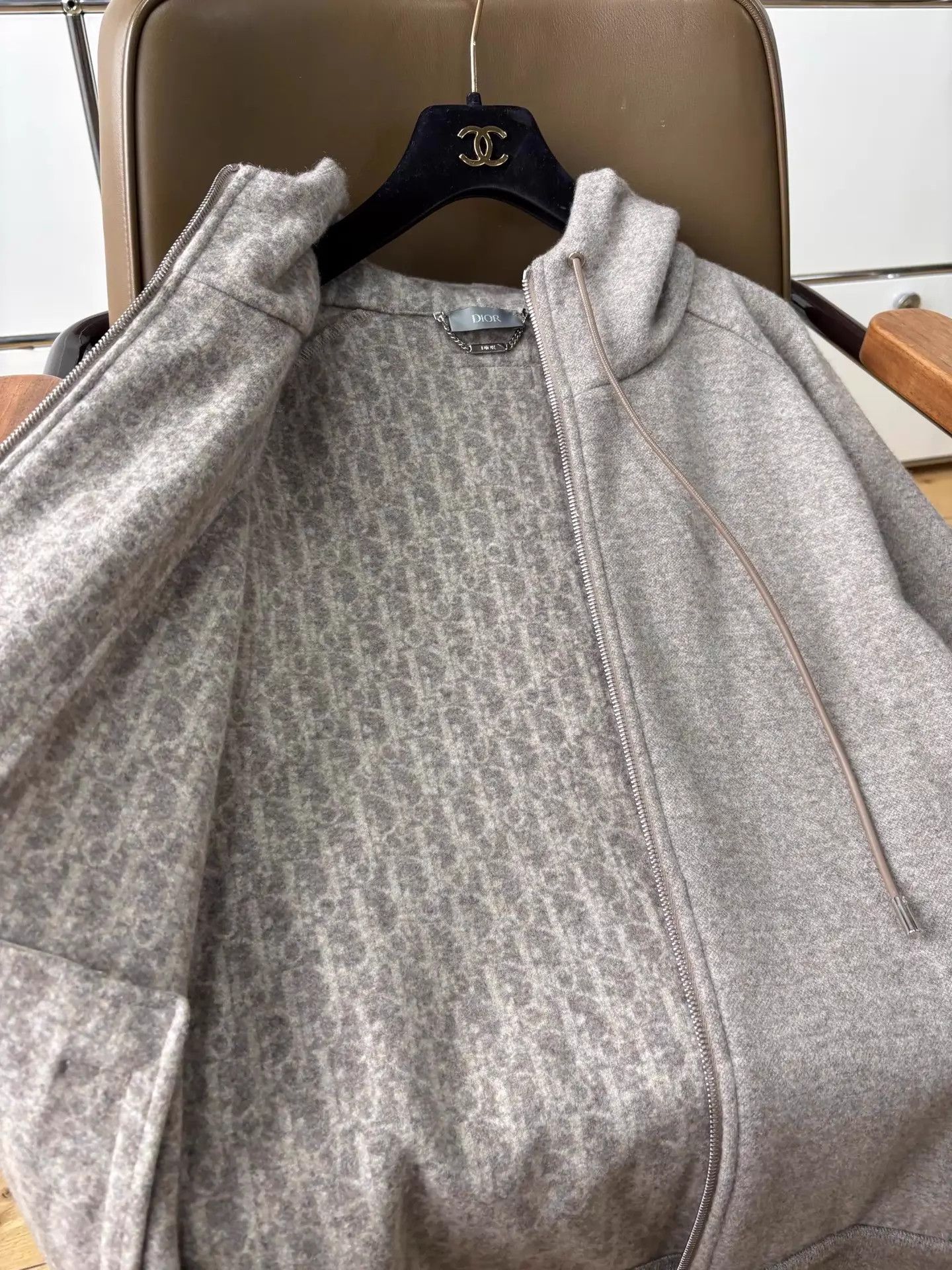 Dior Dior Icon Oblique Hooded Jacket Tan Cashmere-Wool M Size US M / EU 48-50 / 2 - 6 Thumbnail