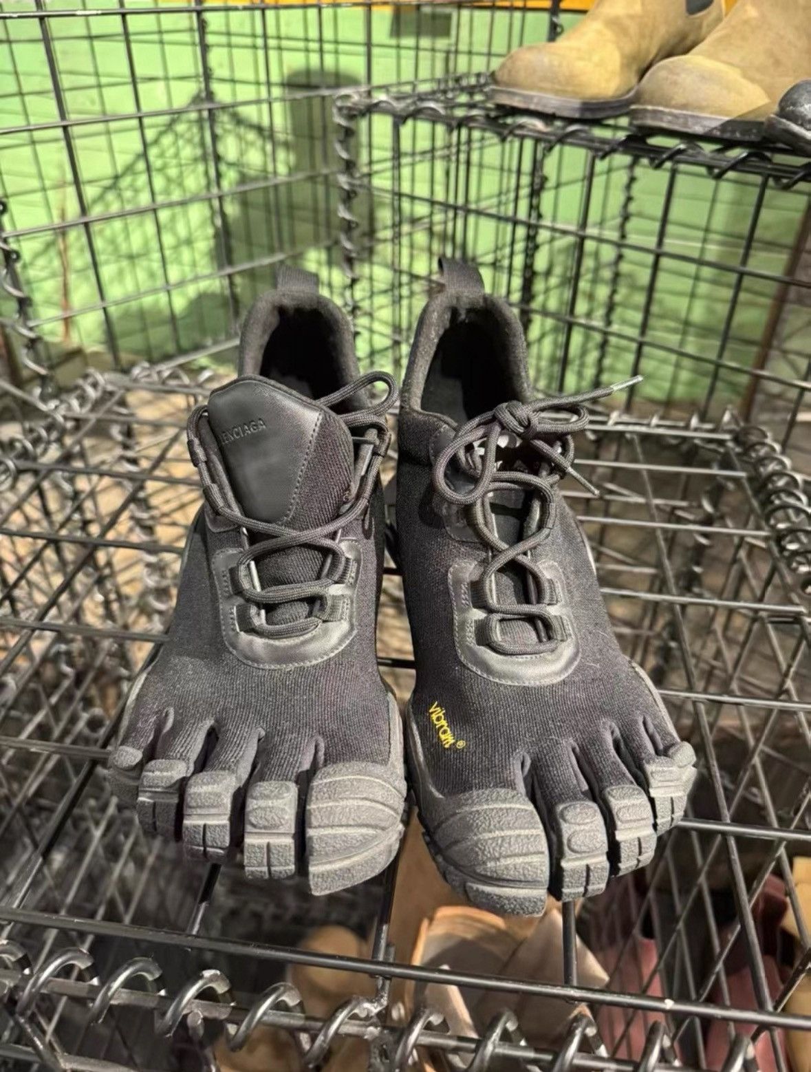 Balenciaga Balenciaga vibram sneakers Size US 9 / EU 42 - 4 Thumbnail