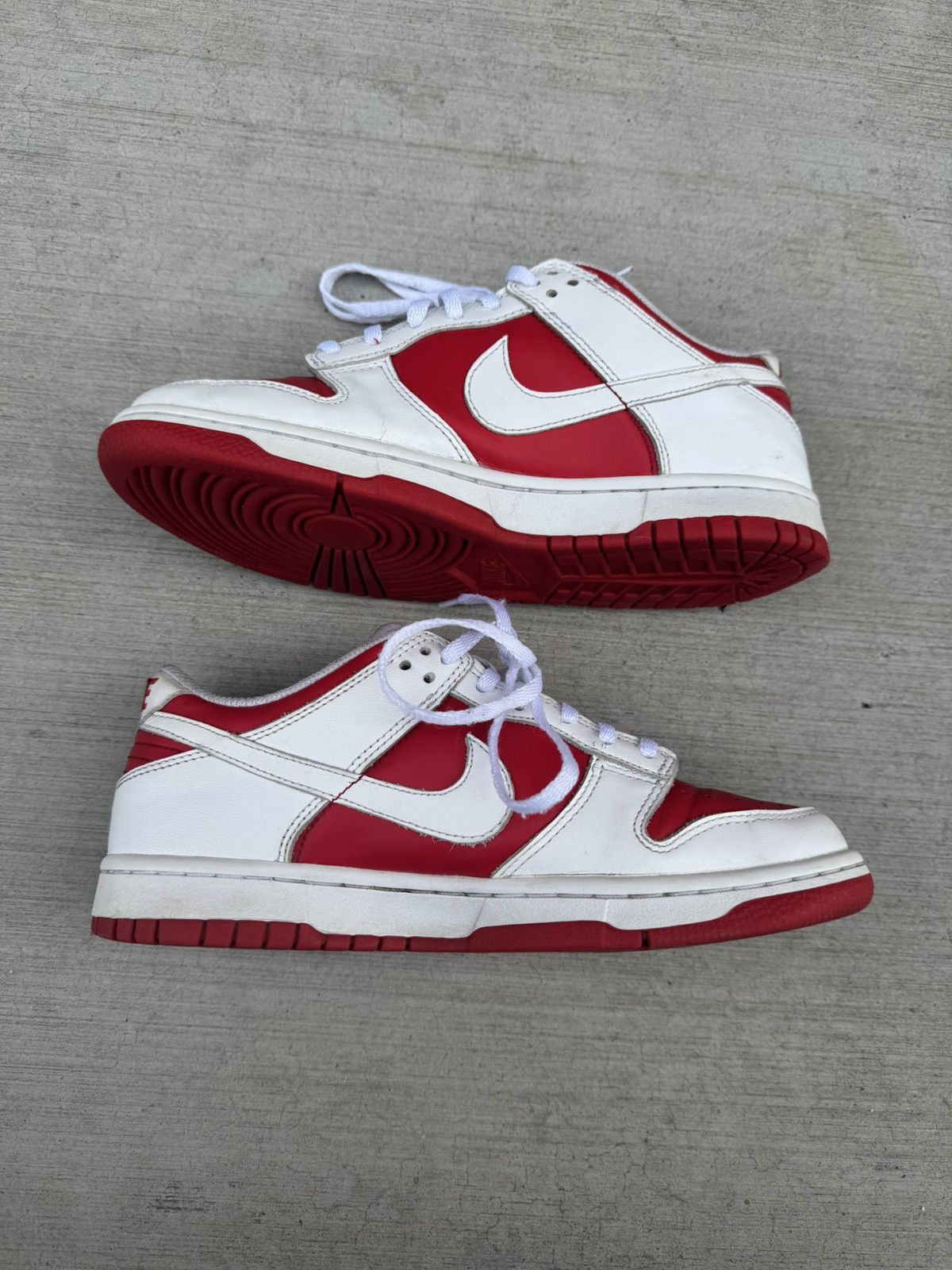 Nike NIKE DUNK LOW GYM RED WHITE CHAMPIONSHIP SIZE 6Y / 7.5 W Size US 6 / EU 39 - 2 Thumbnail