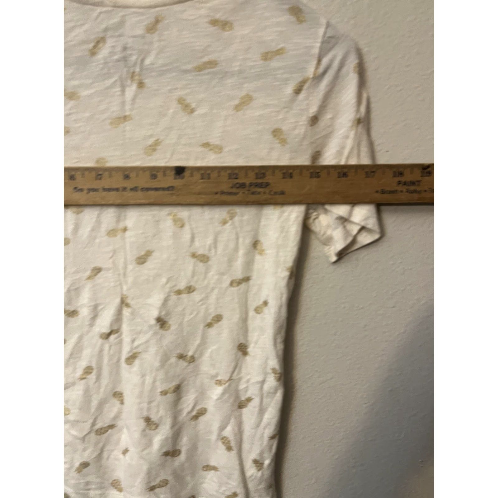 Banana Republic Banana Republic Tee Shirt Petite XS PXS T-Shirt Short Sleeve V-Neck Multicolor Cotton Modal Womens 90s Pineapple Malibu Tee Size XS / US 0-2 / IT 36-38 - 4 Thumbnail