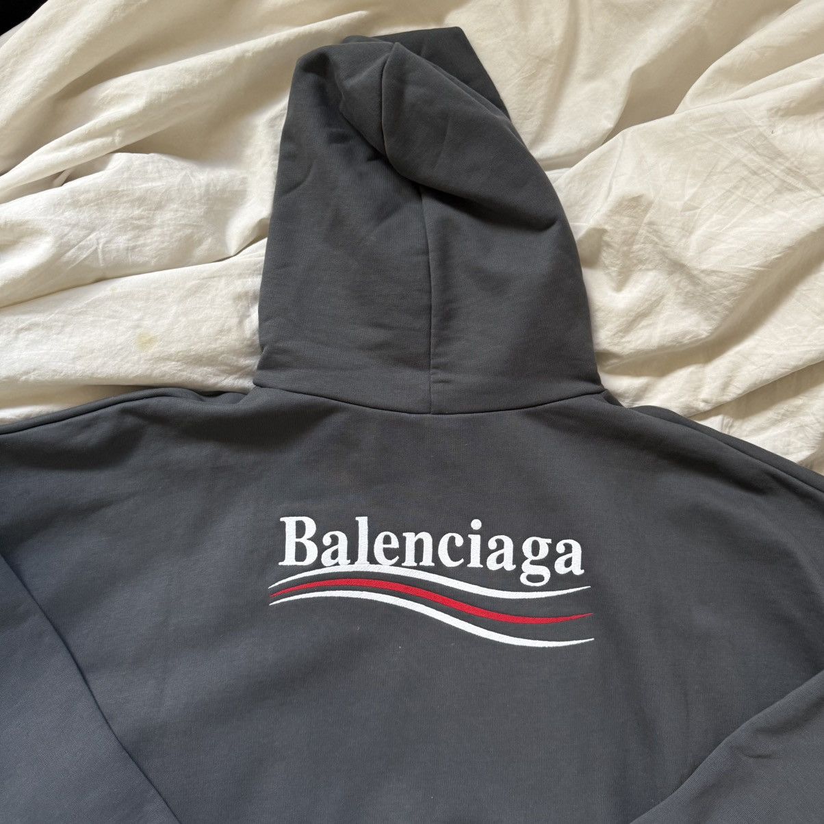 Balenciaga Grey Campaign Oversized Hoodie Size US XXL / EU 58 / 5 - 7 Thumbnail