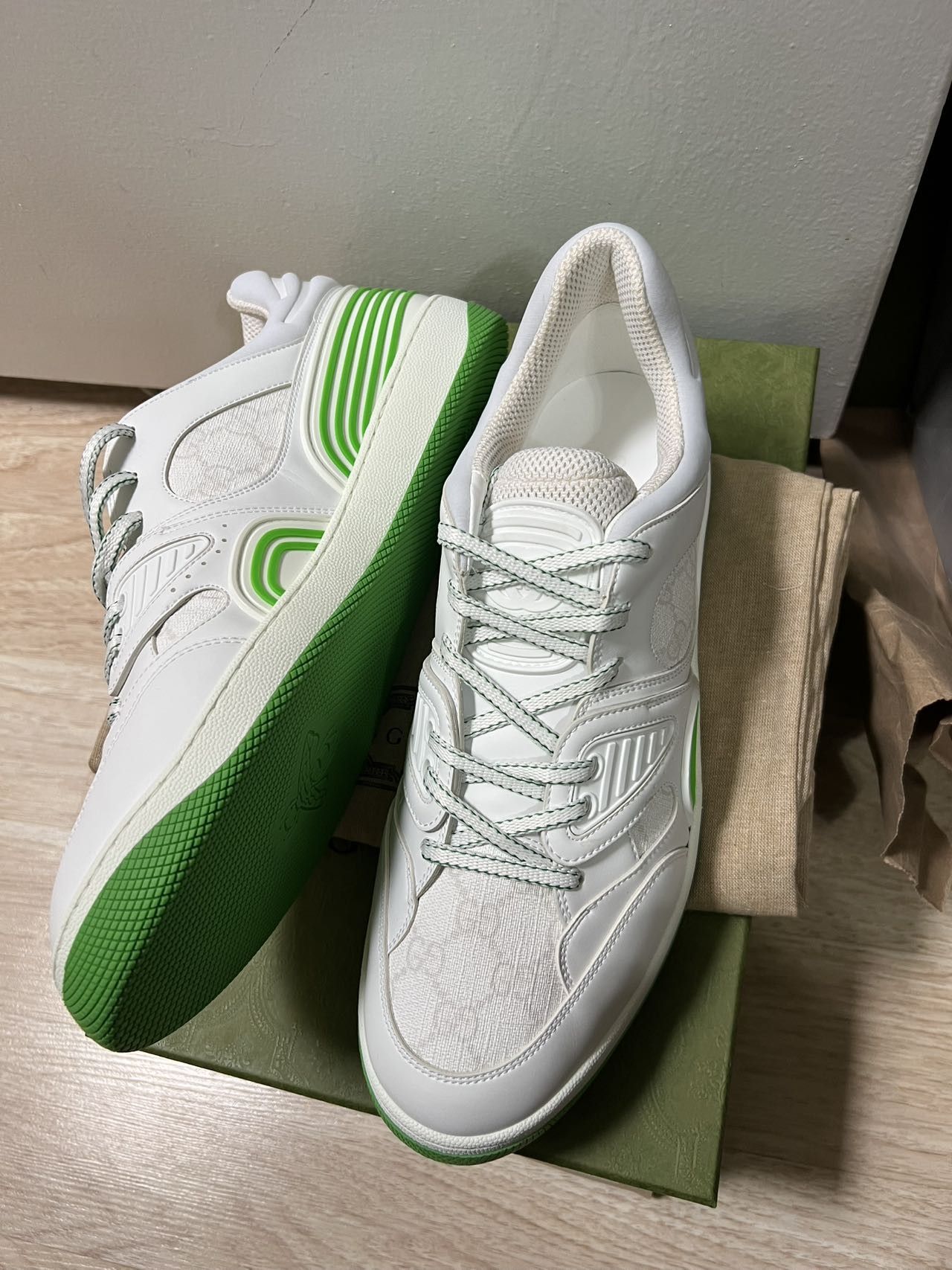 Gucci MEN Gucci Basket Low White Demetra Green Size US 12 / EU 45 - 3 Thumbnail