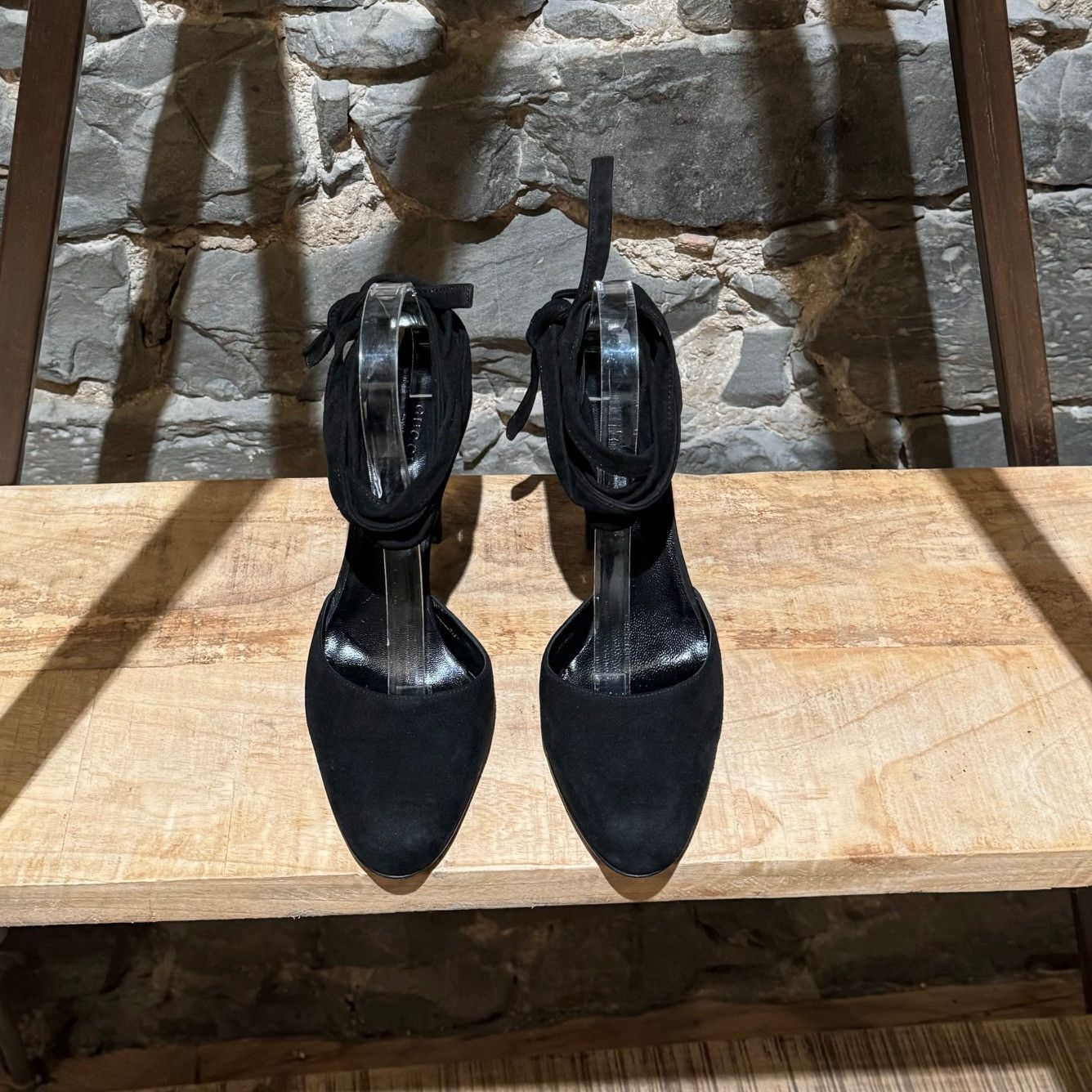 Gucci Gucci Vintage Black Suede Wrap Around Pumps Size US 8.5 / IT 38.5 - 2 Thumbnail