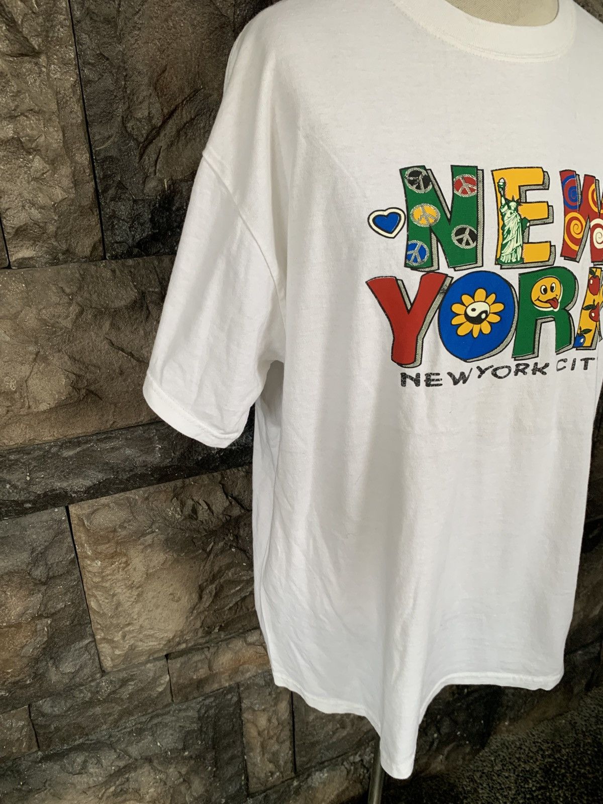 Other Vintage New York City Graphics Art / Artwork T shirt Size US XL / EU 56 / 4 - 4 Thumbnail