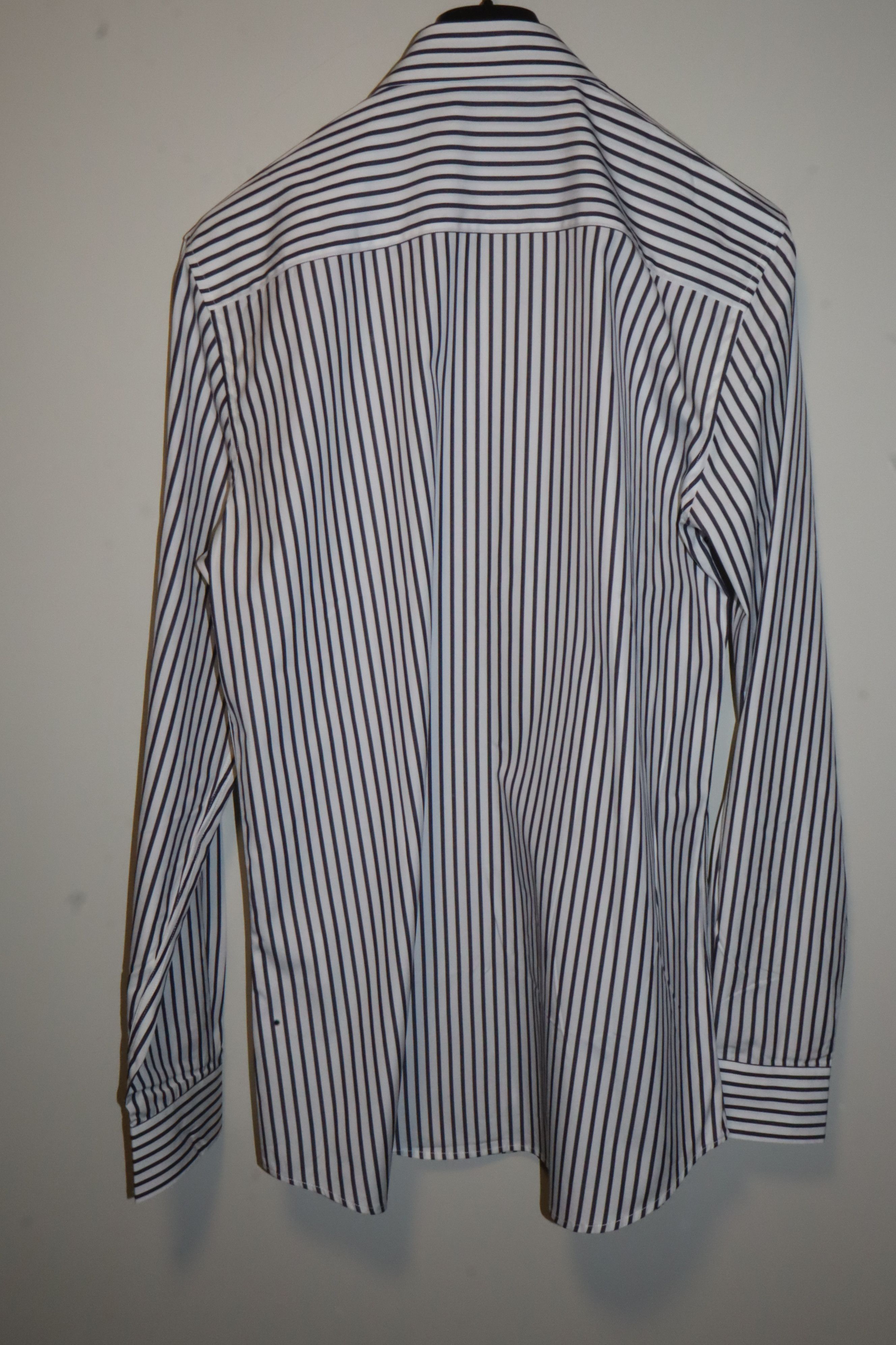 Givenchy Embroidered star shirt Size US M / EU 48-50 / 2 - 3 Thumbnail