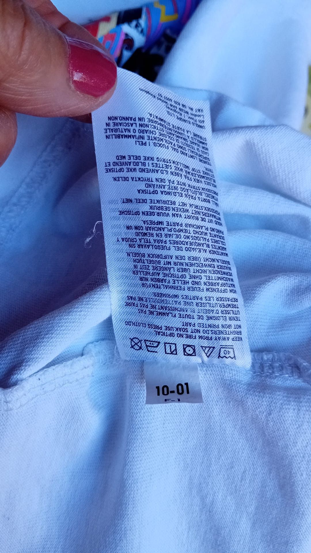 Uniqlo Uniqlo x Faile Eastern Suspenso Urban Walls t-shirt sz S/M? Size US S / EU 44-46 / 1 - 7 Thumbnail