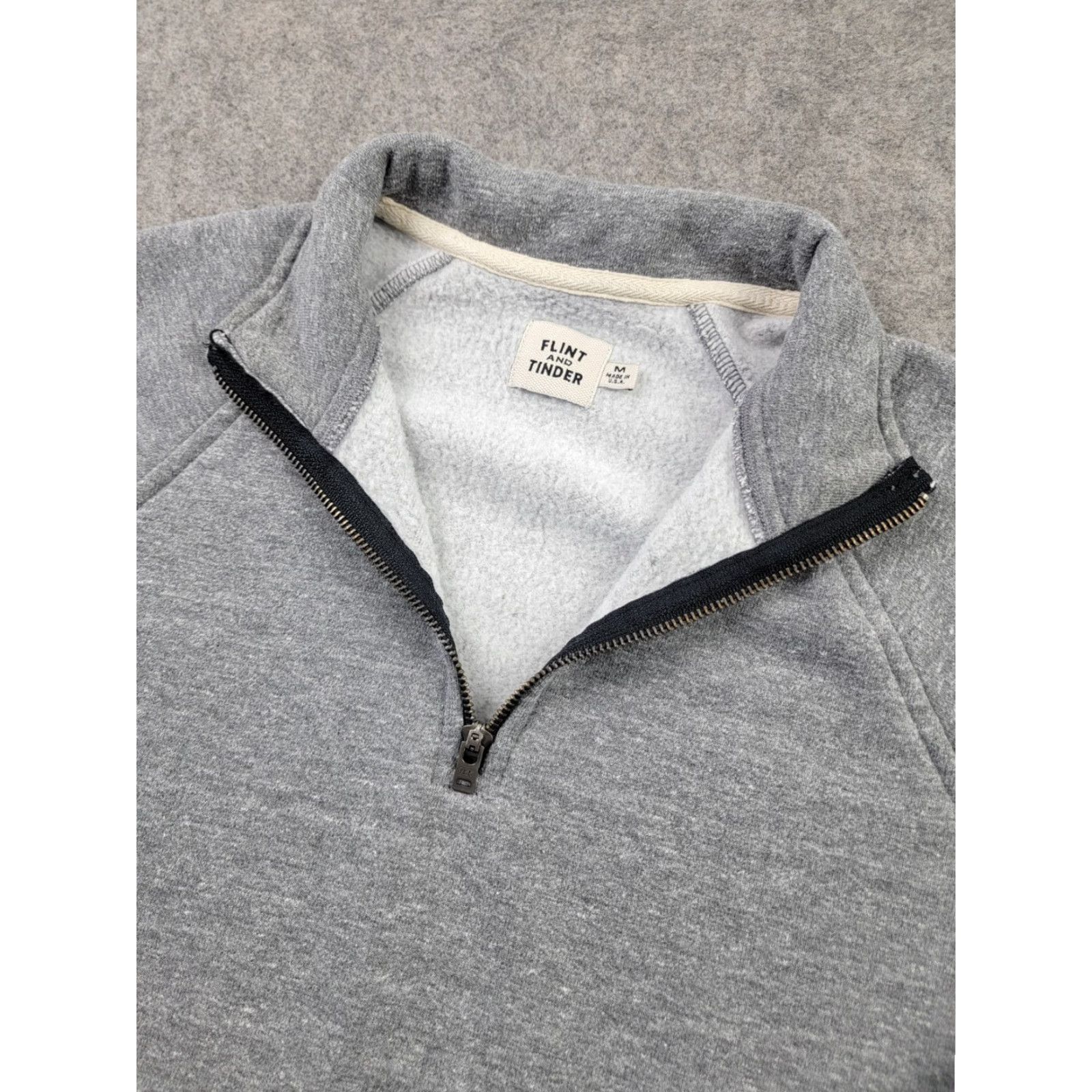 Flint And Tinder Flint and Tinder Sweatshirt Mens Medium Gray Pullover 1/4 Zip Pockets USA Made (Solid) Size US M / EU 48-50 / 2 - 2 Thumbnail