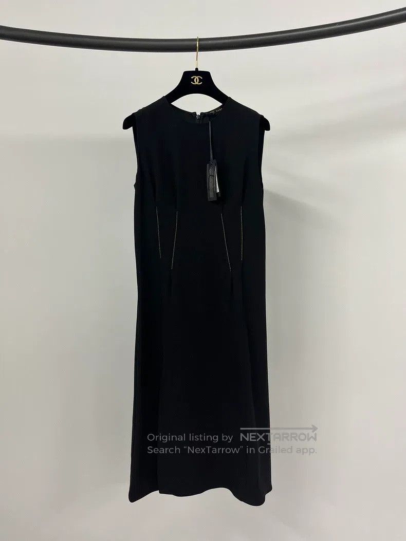 Versace Versace Black simple line design dress Size M / US 6-8 / IT 42-44 - 1 Thumbnail