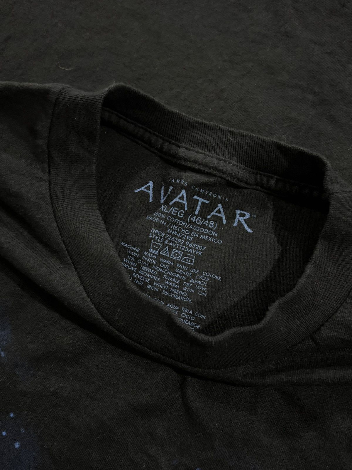 Vintage Avatar Movie Promo T-Shirt Size US XL / EU 56 / 4 - 7 Thumbnail