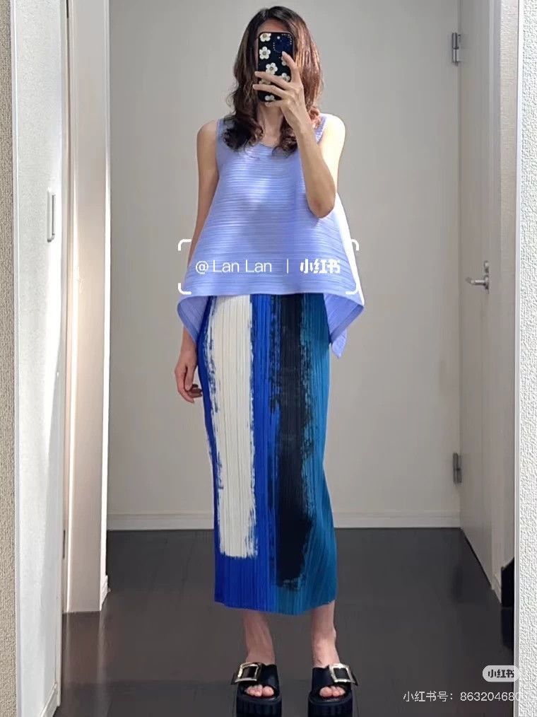 Issey Miyake Issey Miyake size:5 A blue striped skirt Size 31" - 7 Thumbnail