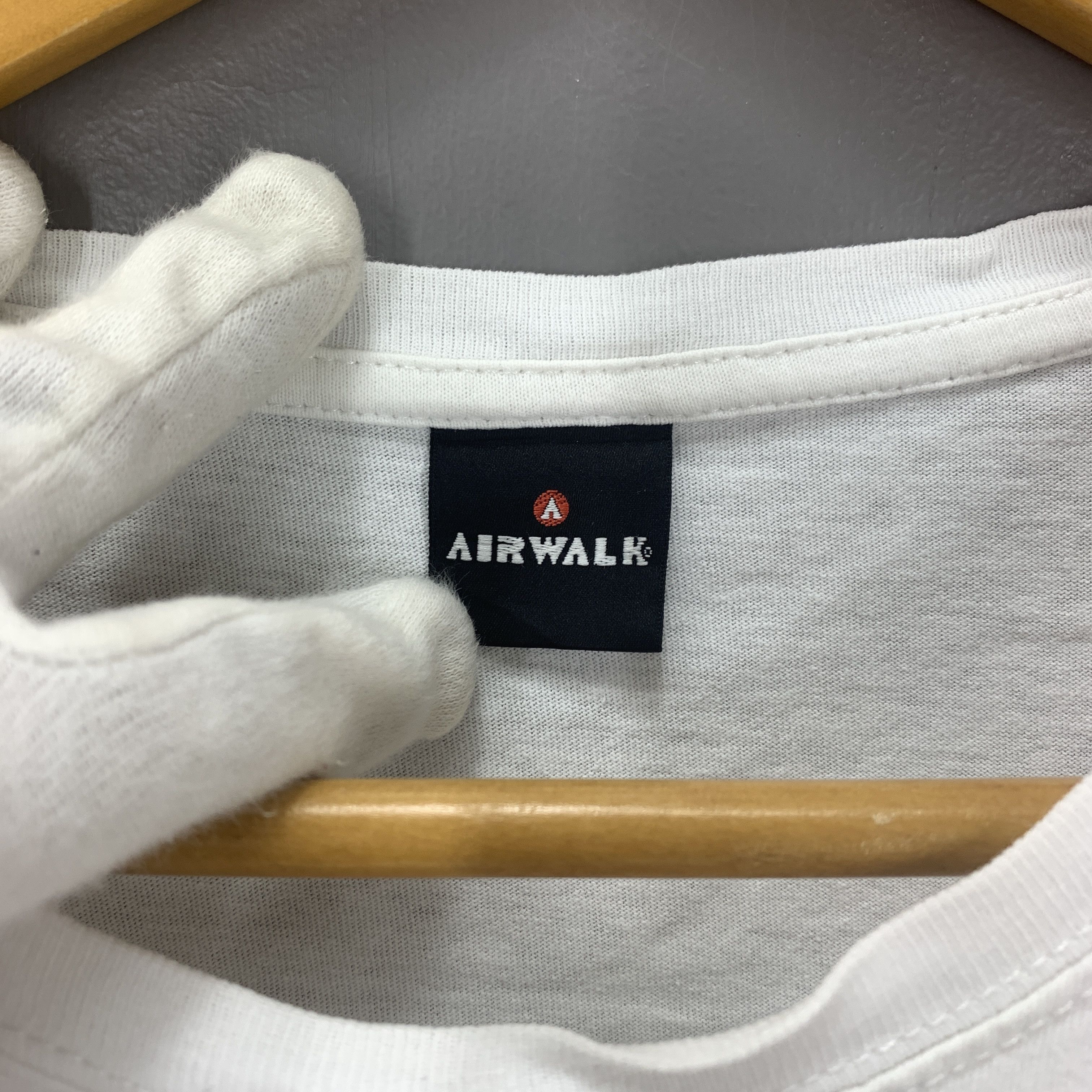 Airwalk Dance Stadium AIRWALK T Shirt #1813/08 Size US M / EU 48-50 / 2 - 6 Thumbnail