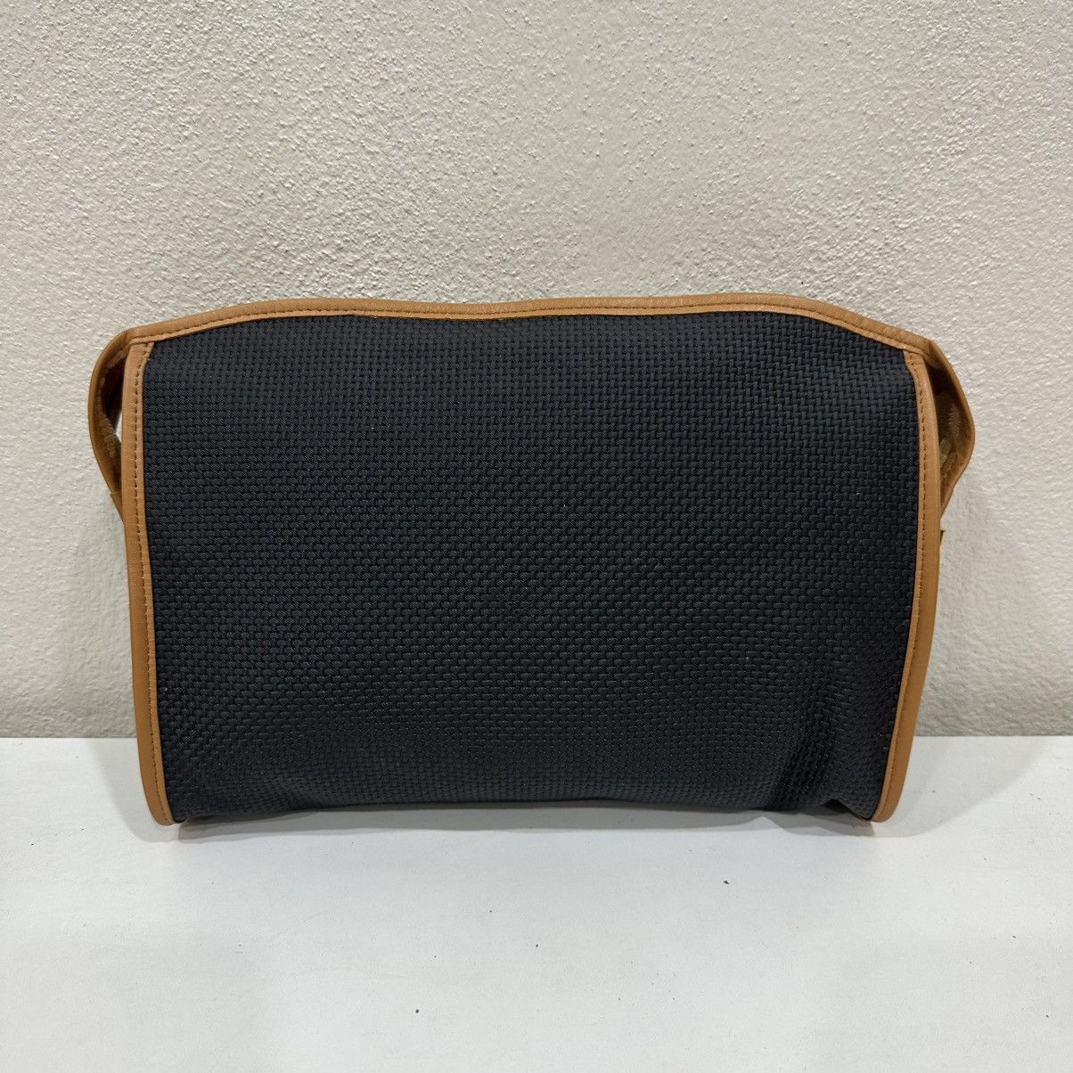 Yves Saint Laurent ‼️LASTDROP‼️ AUTHENTIC YSL VINTAGE CLUTCH BAG Size ONE SIZE - 3 Thumbnail