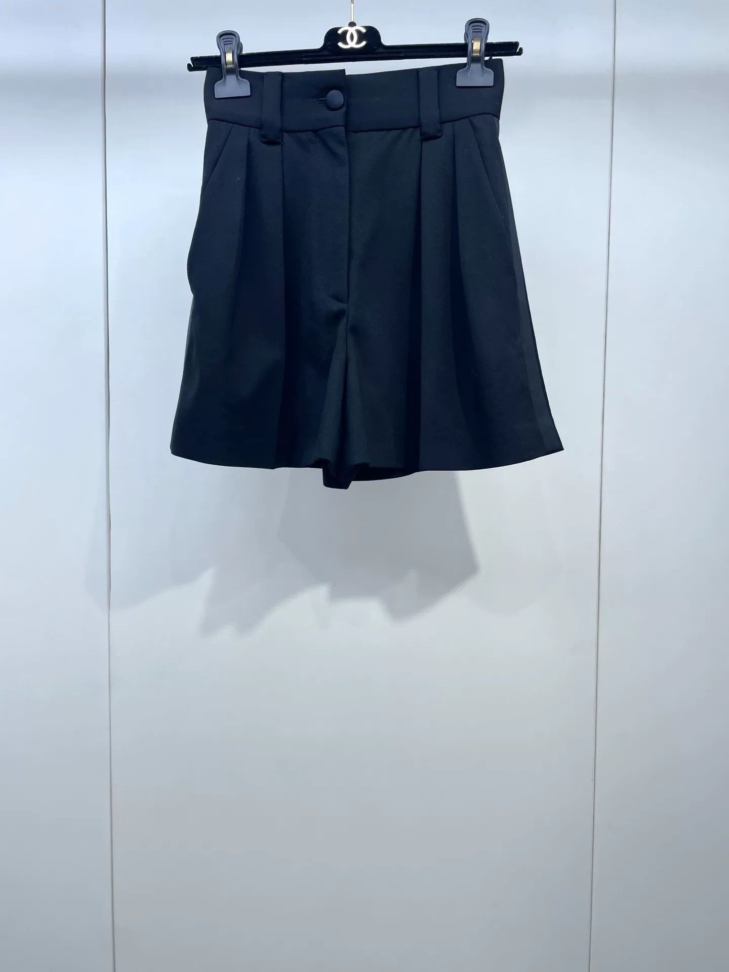 Japanese Brand Miu Miu Black Versatile Shorts Size 36" / US 14 / IT 50 - 1 Thumbnail