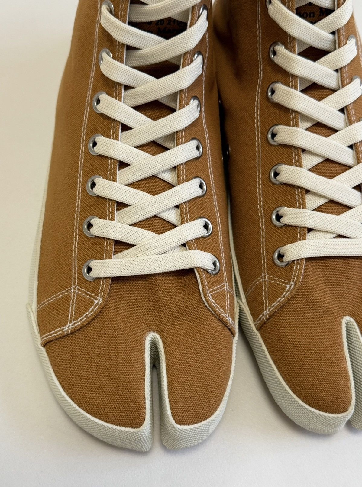 Maison Margiela Orange Canvas High Top Tabi Sneakers Size US 11 / EU 44 - 11 Thumbnail