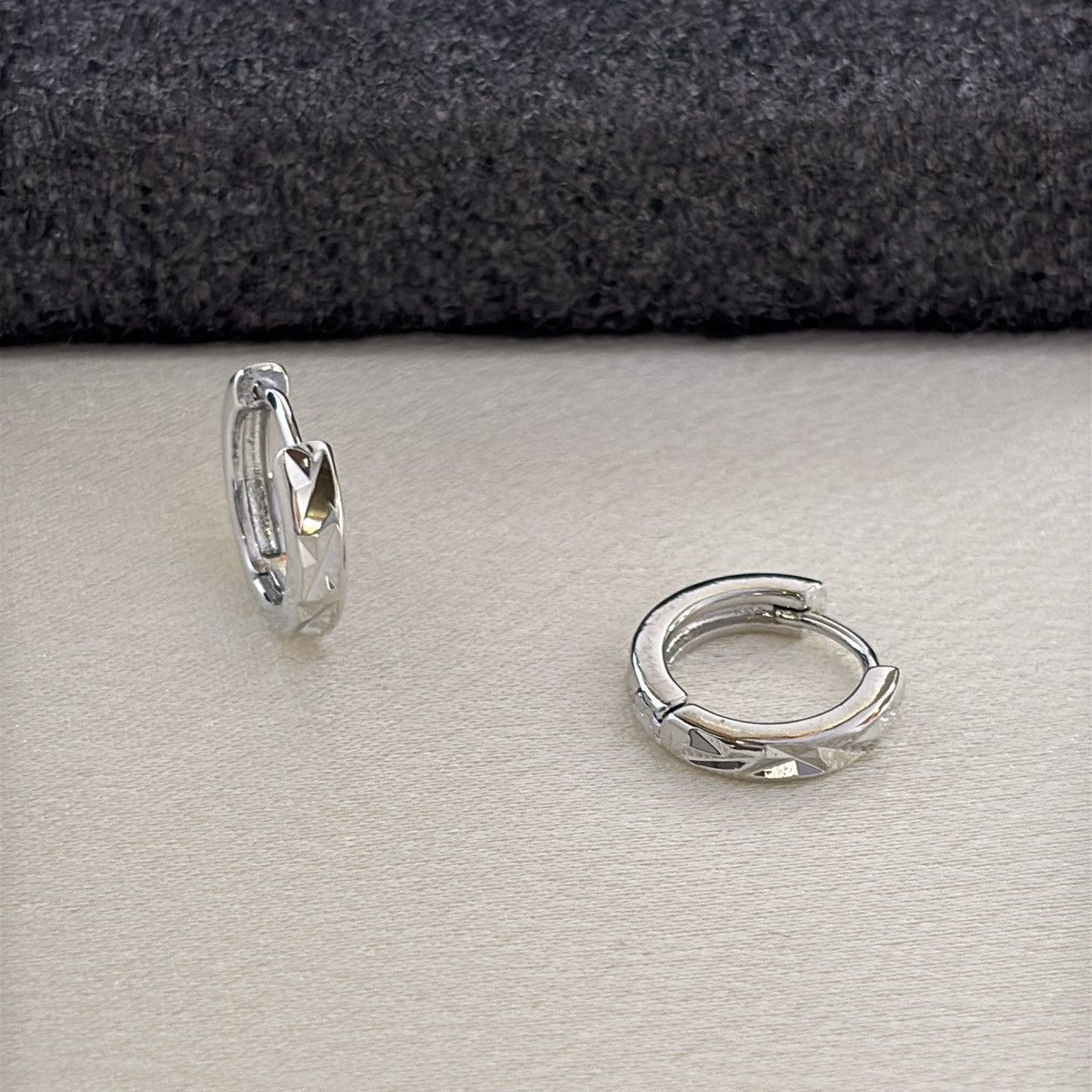 Other 13mm Small Silver Hoop Earrings for Men Women Size ONE SIZE - 2 Thumbnail