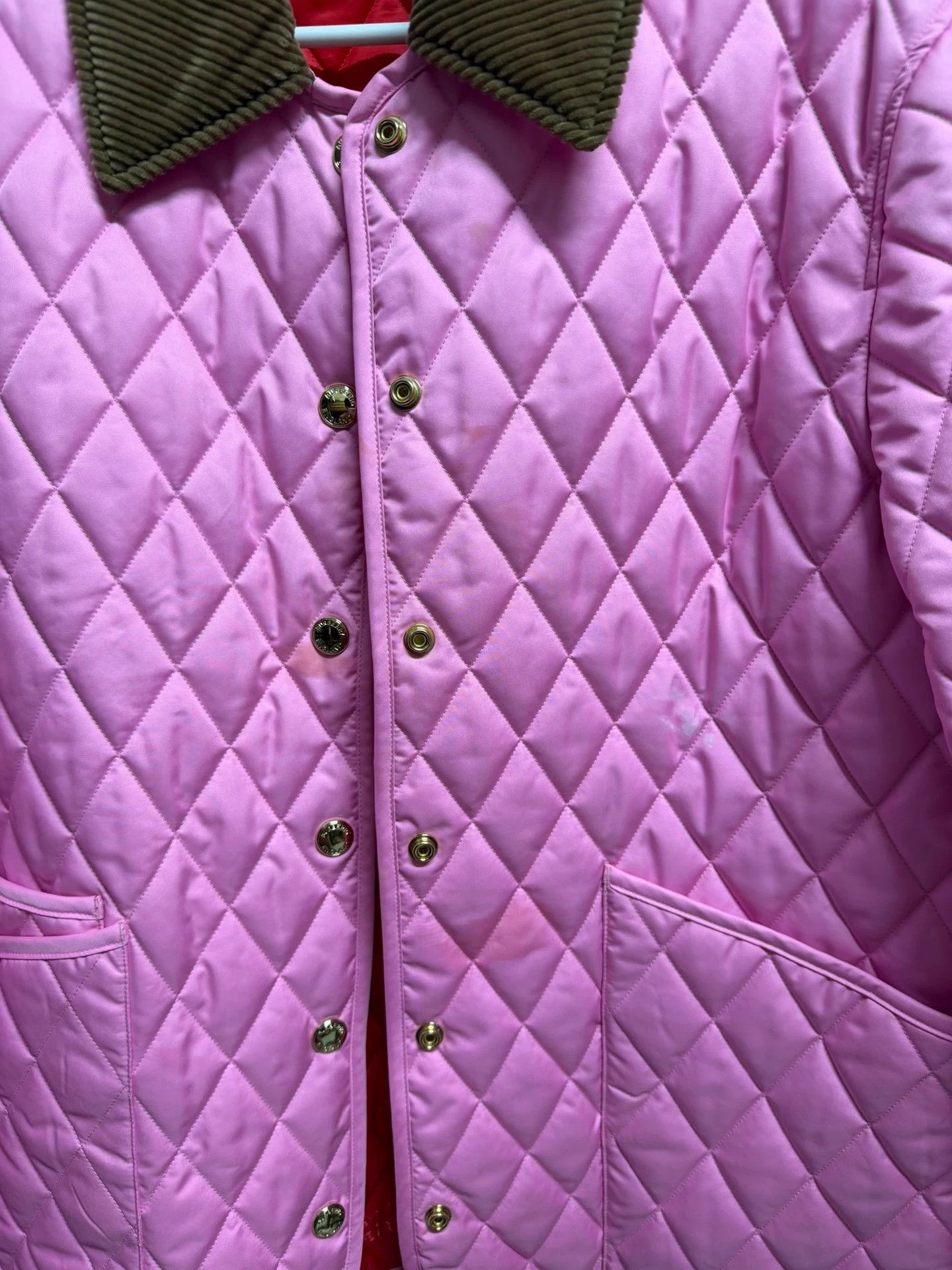 Burberry Burberry Pink Quilted Mint Tags Removed Front Stain Size M / US 6-8 / IT 42-44 - 3 Thumbnail