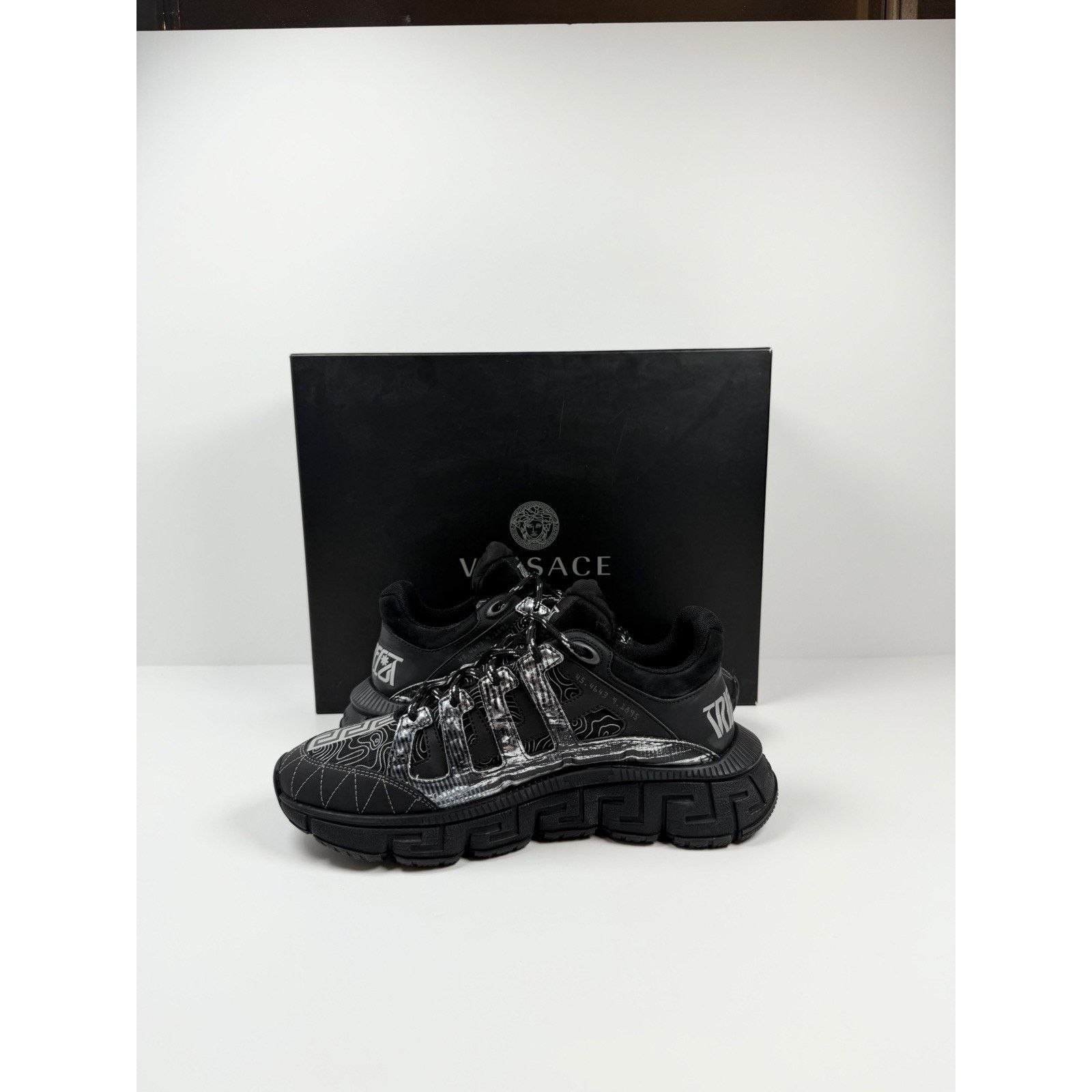 Versace Size 40EU/7US - Versace Trigreca Black Sneakers Size US 7 / EU 40 - 6 Thumbnail
