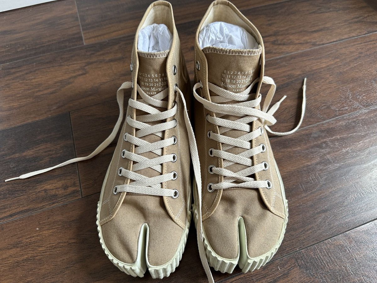 Maison Margiela Maison Margiela 44 / US 11 Tabi High Top Brown Sneakers Size US 11 / EU 44 - 5 Thumbnail