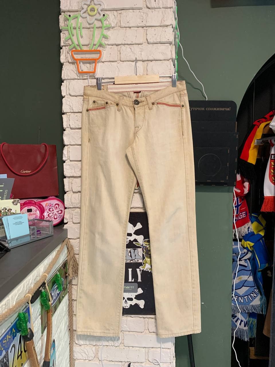 Marithe + Francois Girbaud Marithe Francois Girbaud Beige Denim Size 29 Straight Size US 29 - 1 Thumbnail