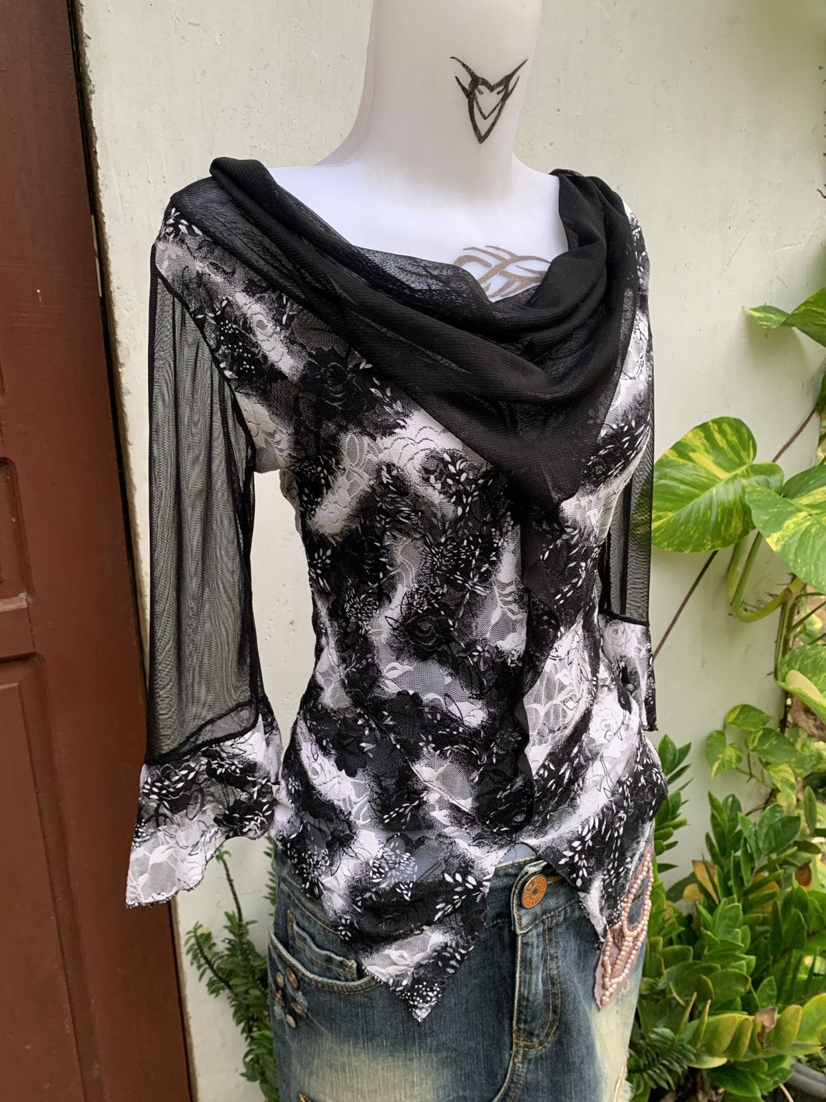 Japanese Brand × Vintage y2k DeLI Collection Ruffle Floral Trim Mesh Longsleeve Top Size S / US 4 / IT 40 - 2 Thumbnail