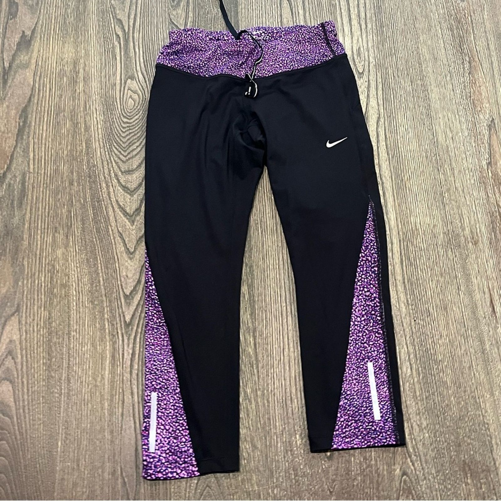 Nike Nike Leggings Dri-Fit Low Rise Swoosh Reflective Capris S Size 23" - 1 Thumbnail