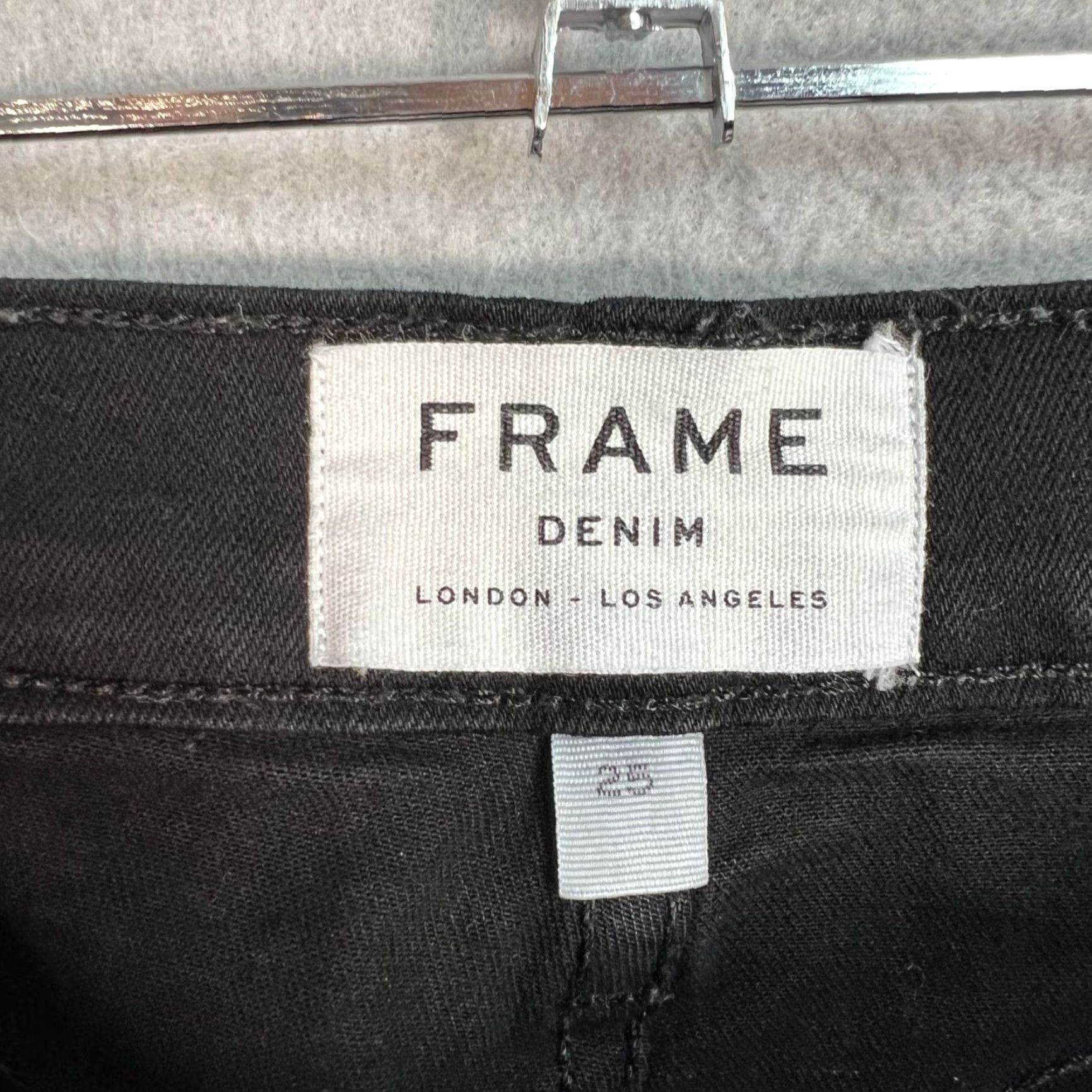 Frame VINTAGE FRAME Le High Skinny Jeans Womens Size 25 Black Denim Frayed Hem Jeans Skinny Womens 25 Black FRAME Womens Size 42" / US 20 - 3 Thumbnail